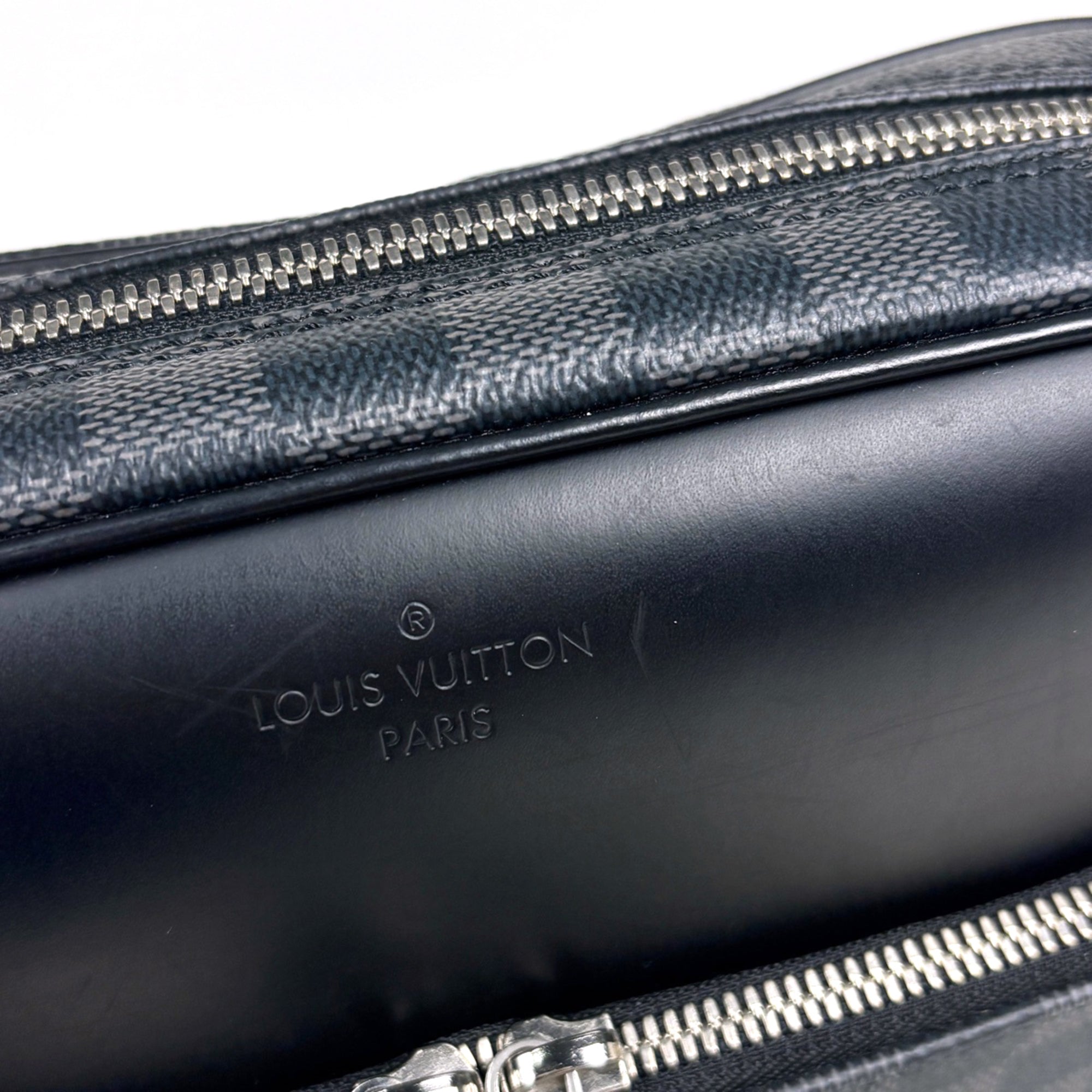 Louis Vuitton Damier Graphite Black Noir Damier Graphite Messenger Bag Shoulder Bag (Pre-Owned)