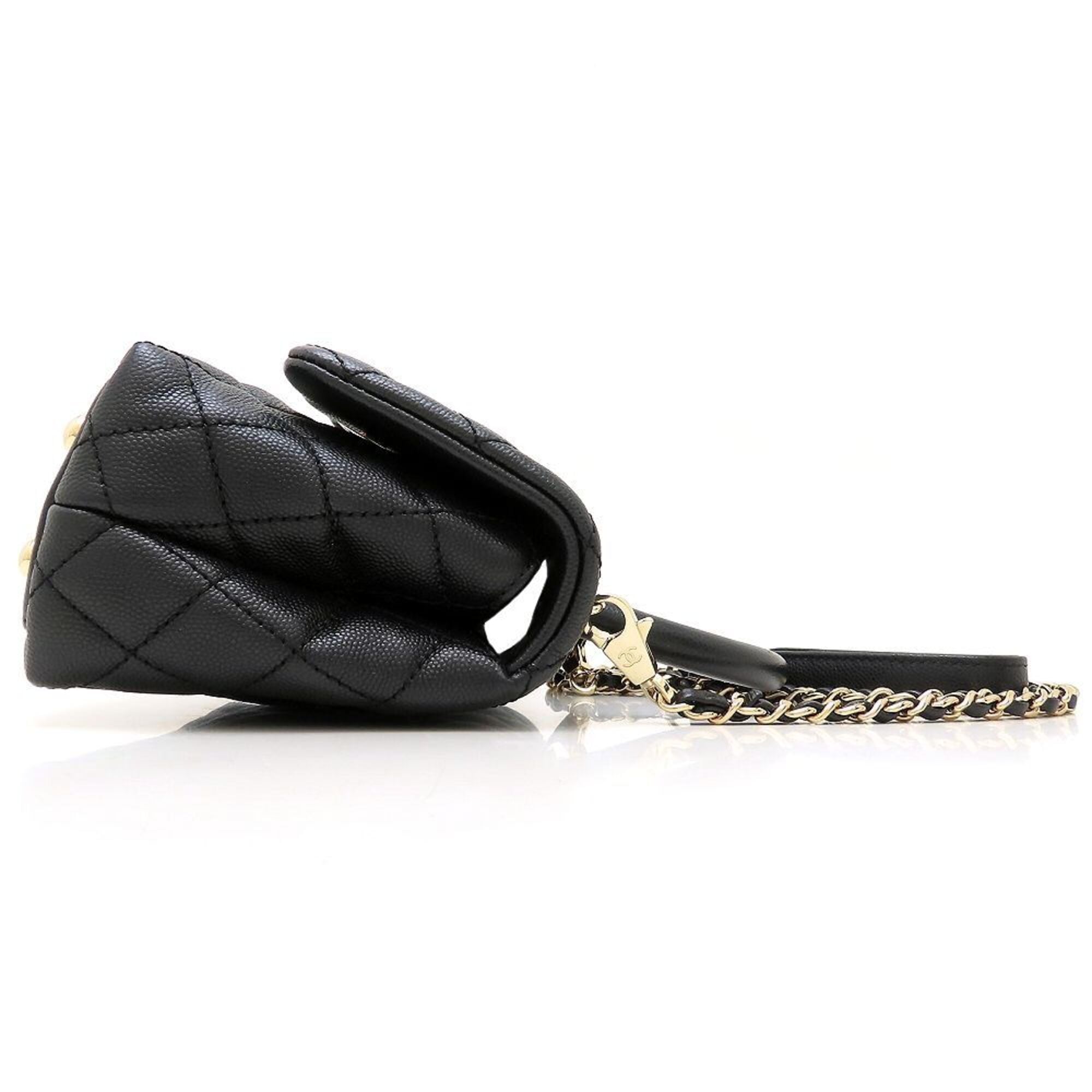 Chanel Black Grained Calfskin Handbag (Pre-Owned)