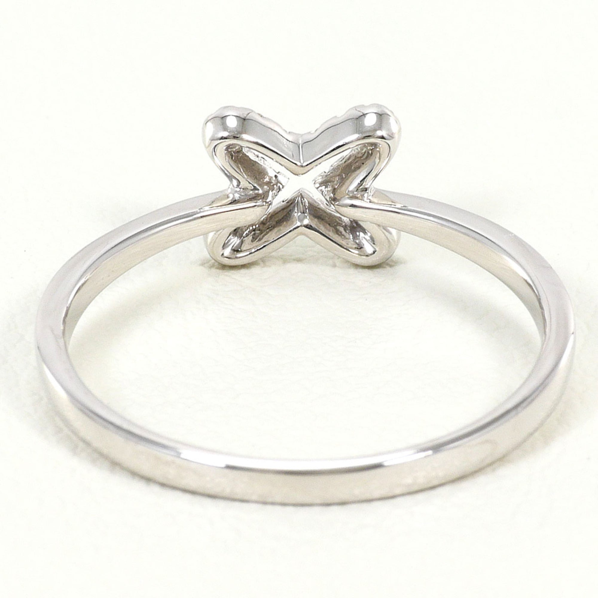 Unbranded White Gold White Gold (18K) Band Ring (Pre-Owned)