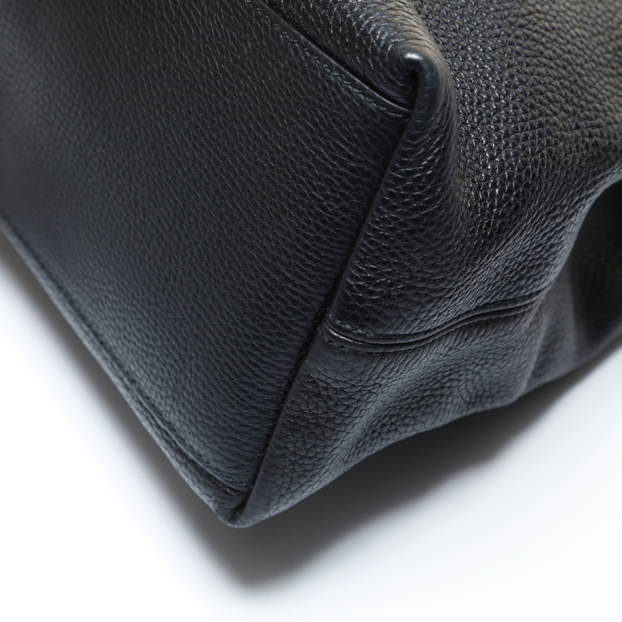 Gucci Soho Black Leather Shoulder Bag (Pre-Owned)