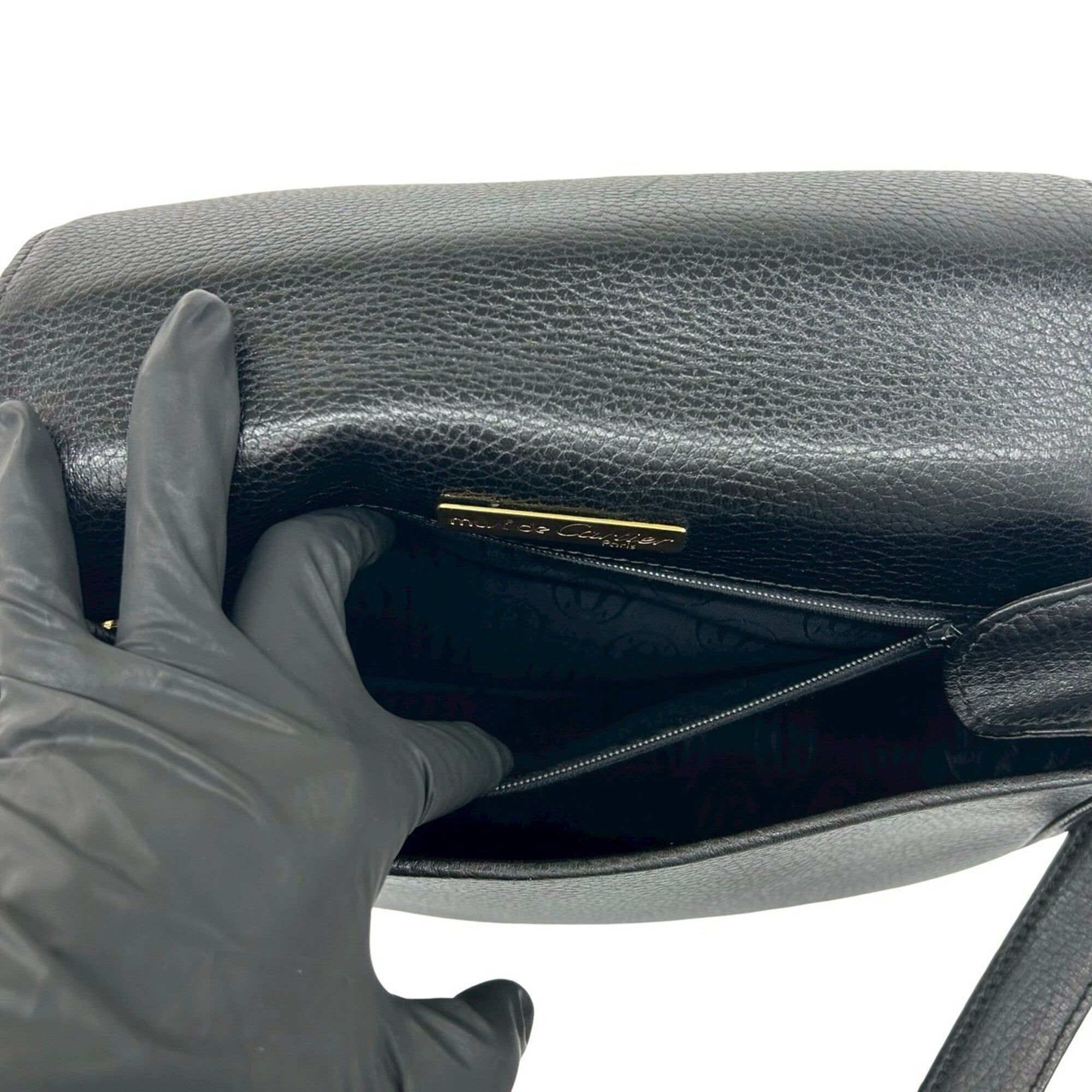 Cartier Black Leather Shoulder Bag (Pre-Owned)