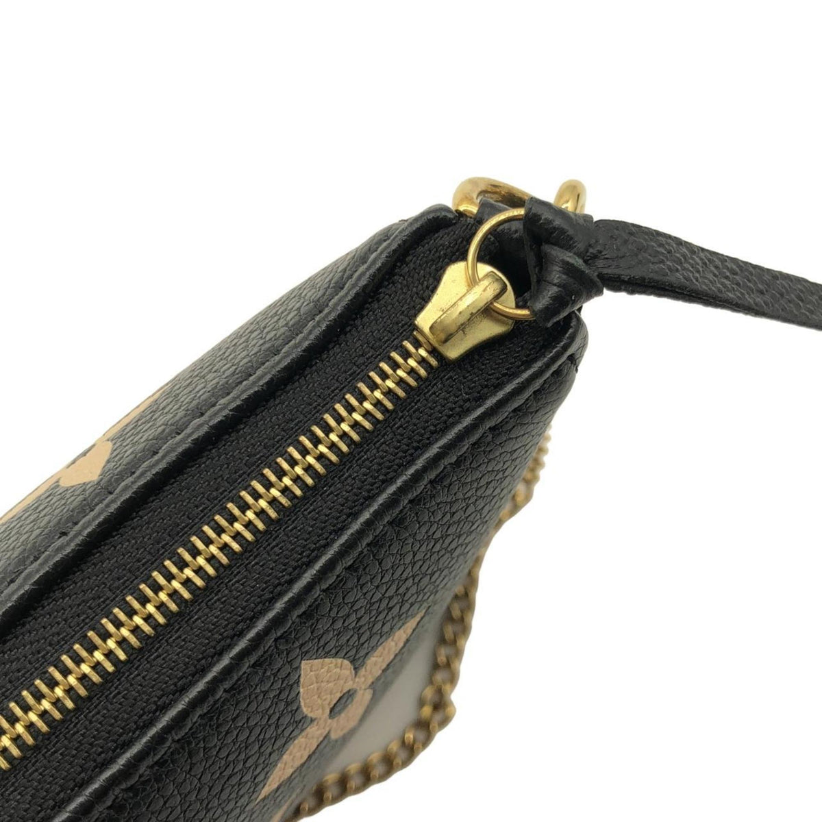 Louis Vuitton Beige Black Leather Pochette (Pre-Owned)