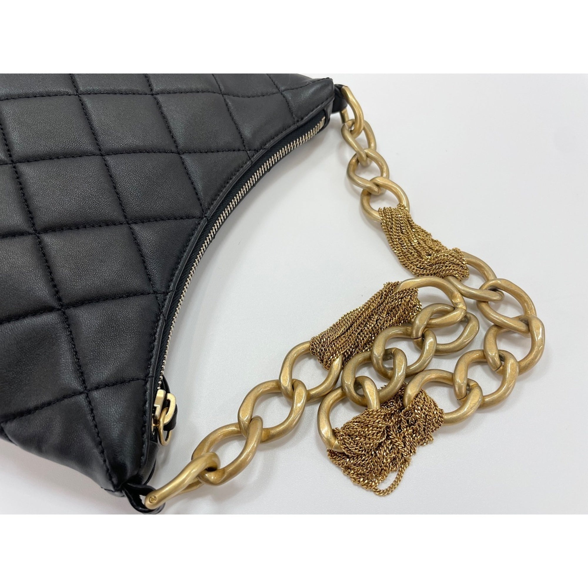 Chanel Matelasse Black Shoulder Bag (Pre-Owned)