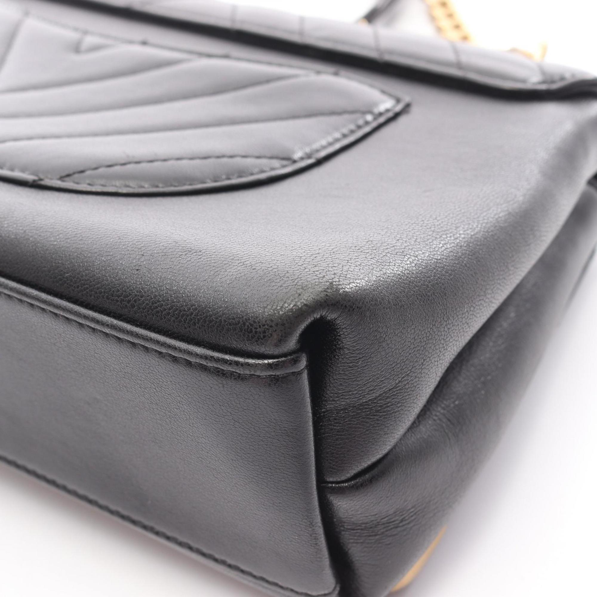 Chanel Black Leather Handbag Shoulder Bag (Pre-Owned)