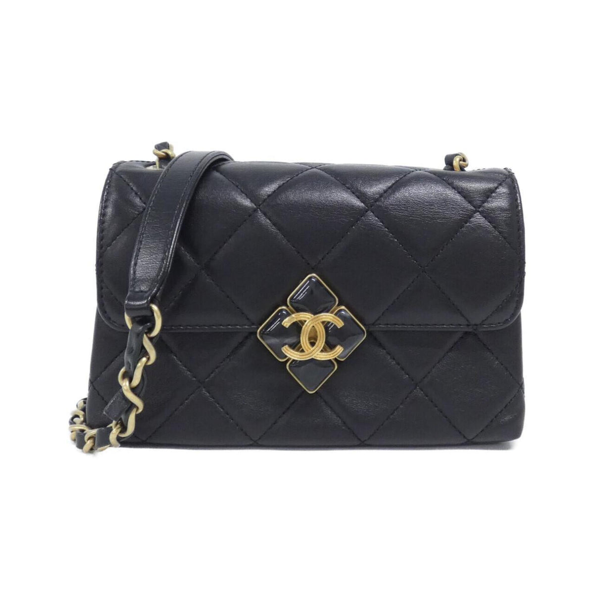 Chanel Black Leather Shoulder Bag (Pre-Owned)