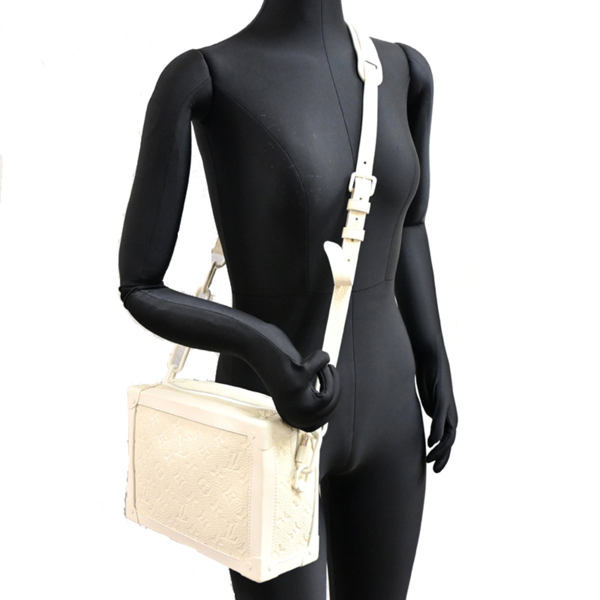 Louis Vuitton White Leather Shoulder Bag (Pre-Owned)