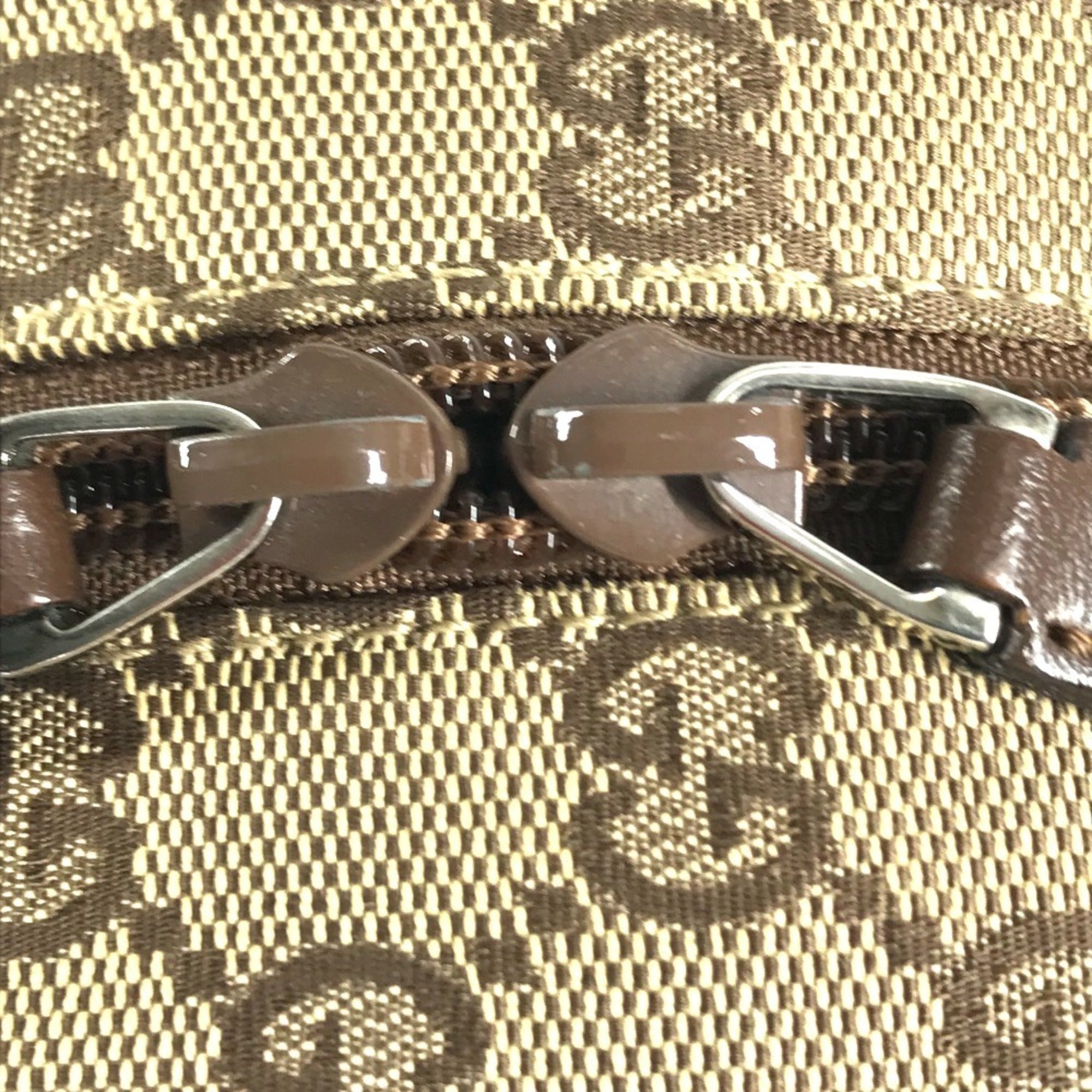 Gucci Beige Gg Canvas Leather Shoulder Bag (Pre-Owned)