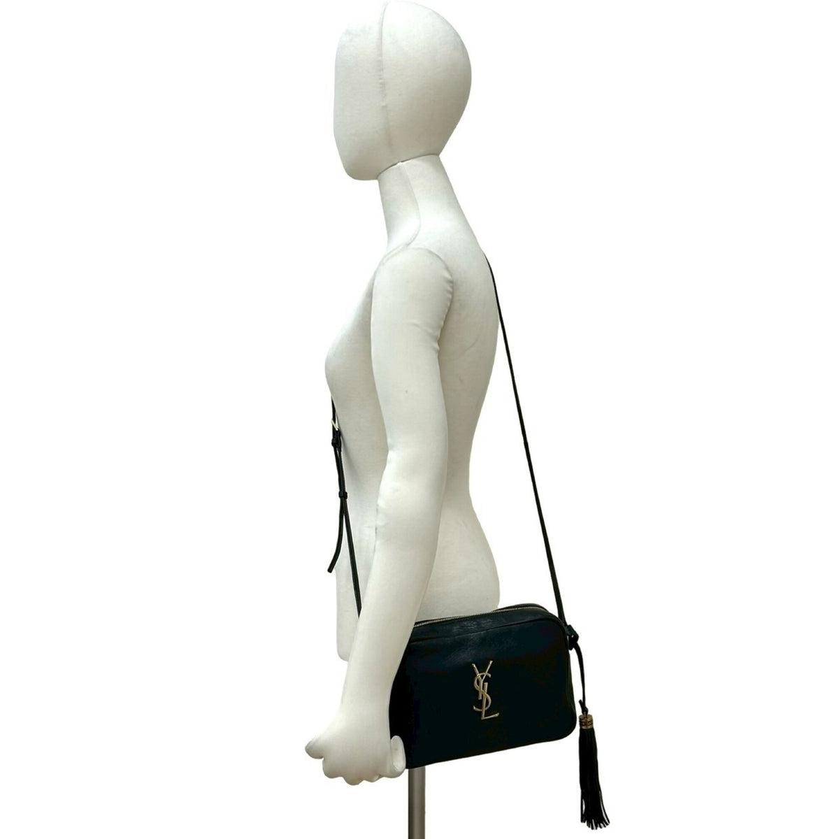Saint Laurent Black Leather Pochette Shoulder Bag (Pre-Owned)