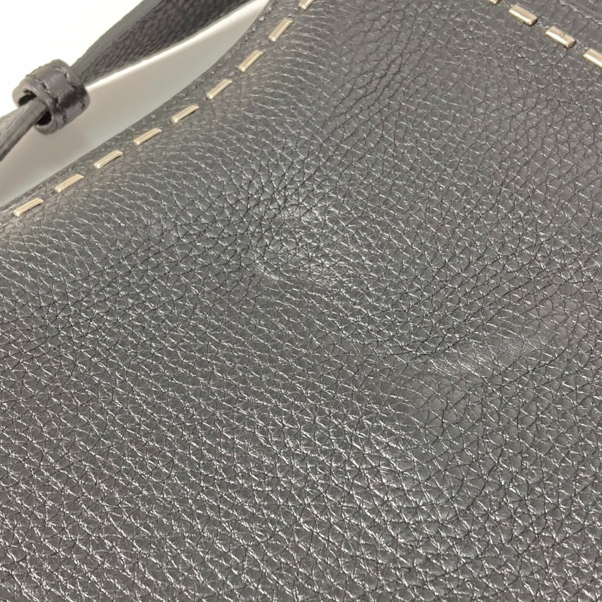 Fendi Black Leather Handbag (Pre-Owned)