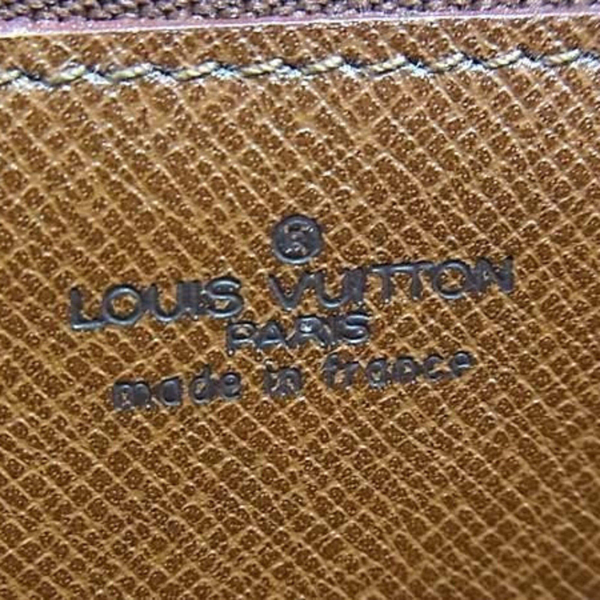 Louis Vuitton Beige Winnipeg Beige Epi Leather Clutch Bag (Pre-Owned)