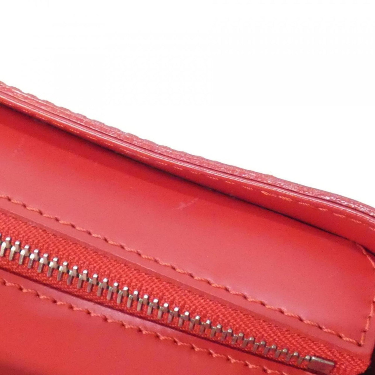 Louis Vuitton Rouge Leather Shoulder Bag (Pre-Owned)