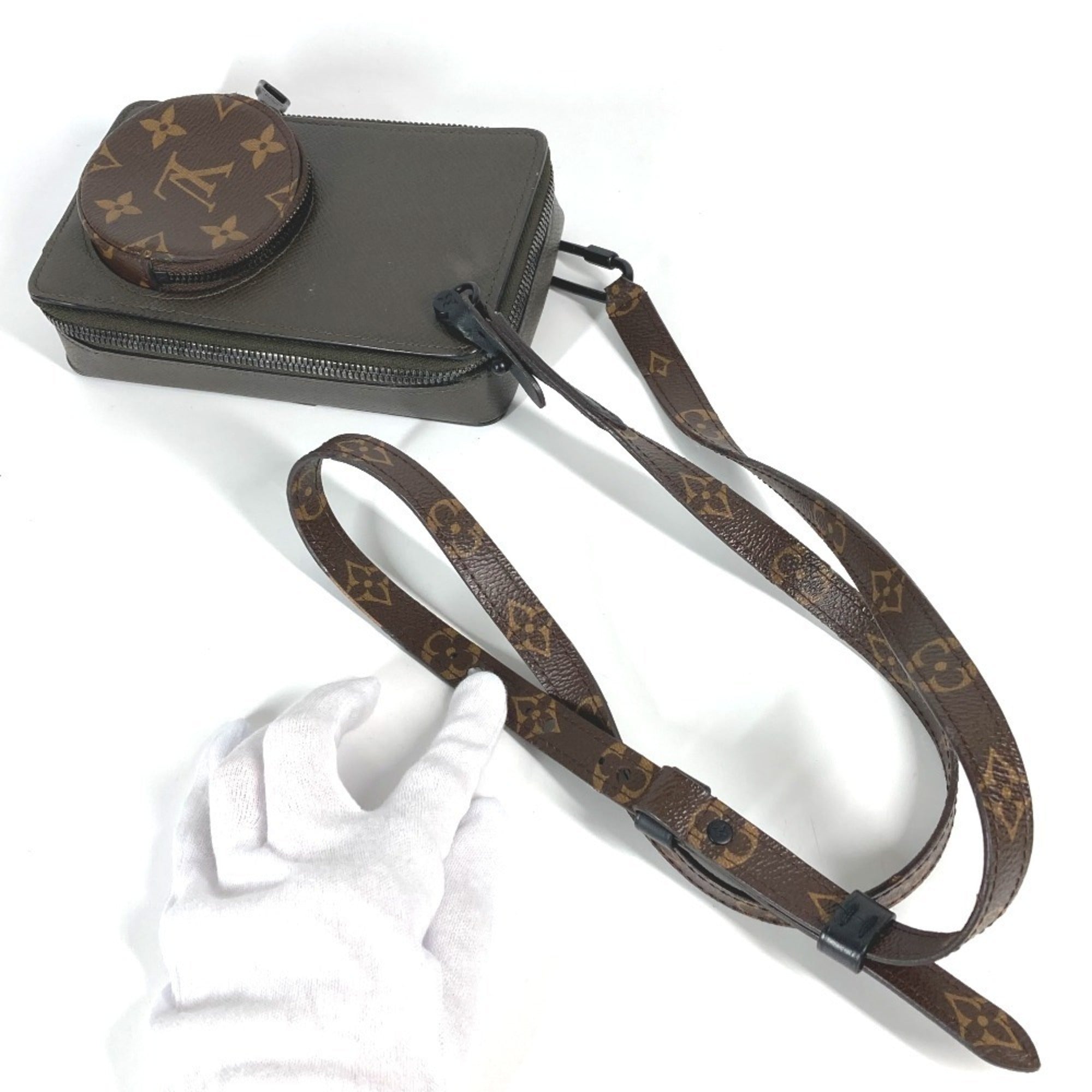 Louis Vuitton Brown Gray Taiga Leather Monogram Pochette Shoulder Bag (Pre-Owned)