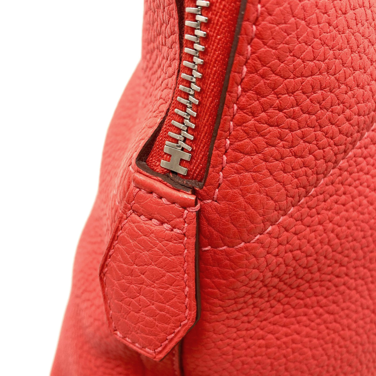 Hermes Red Color Handbag (Pre-Owned)