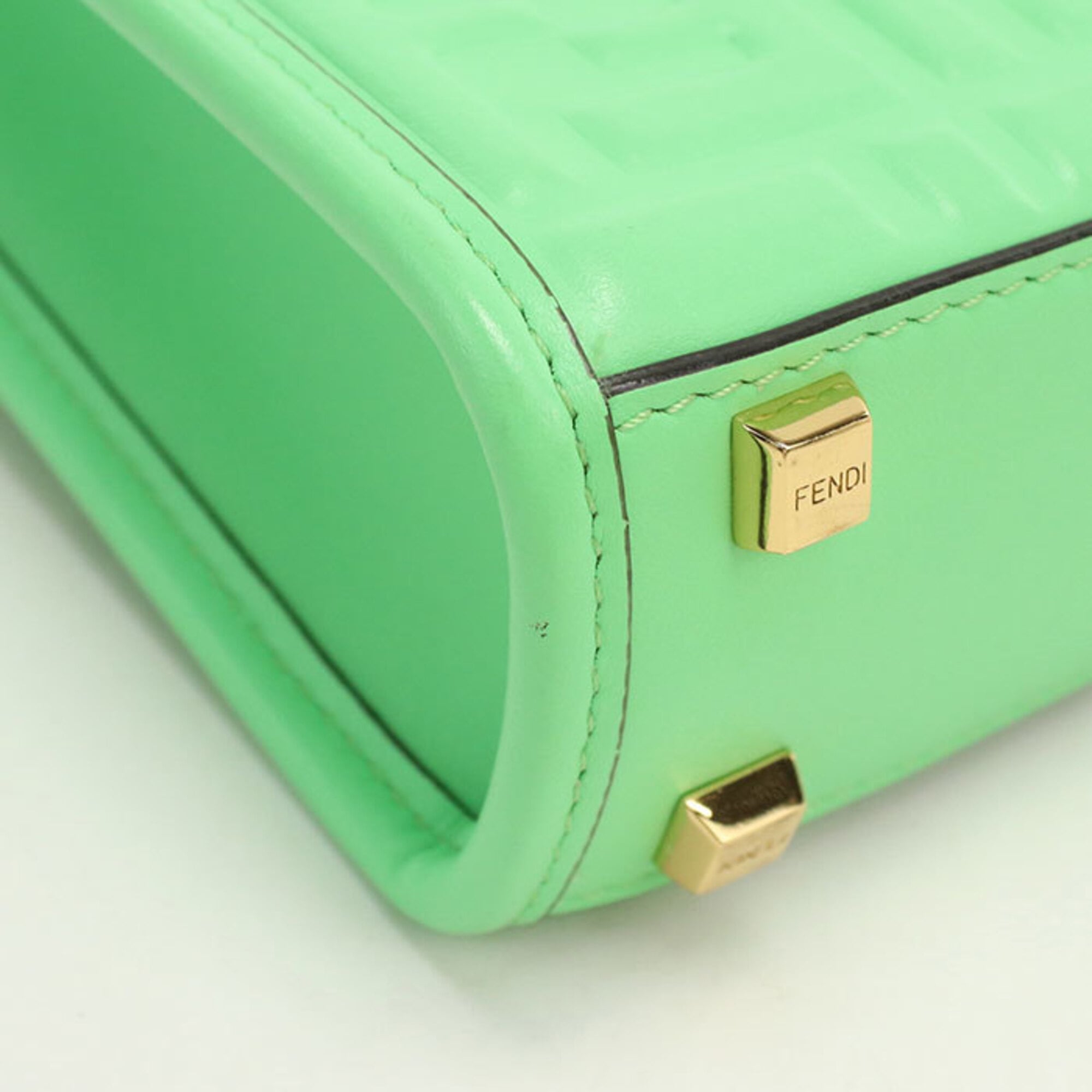 Fendi Green Leather Handbag (Pre-Owned)