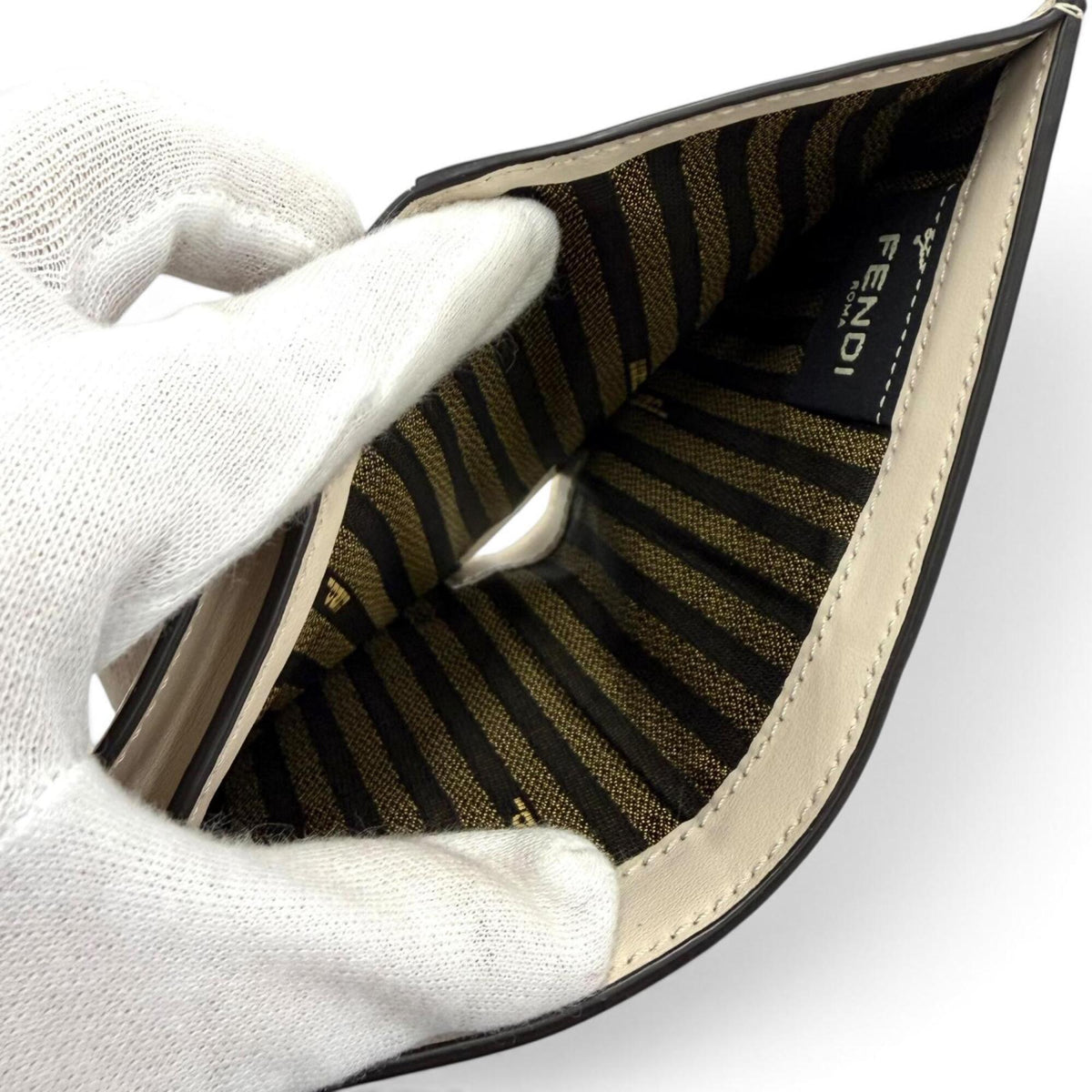 Fendi Beige Leather Wallet (Bi-Fold) (Pre-Owned)