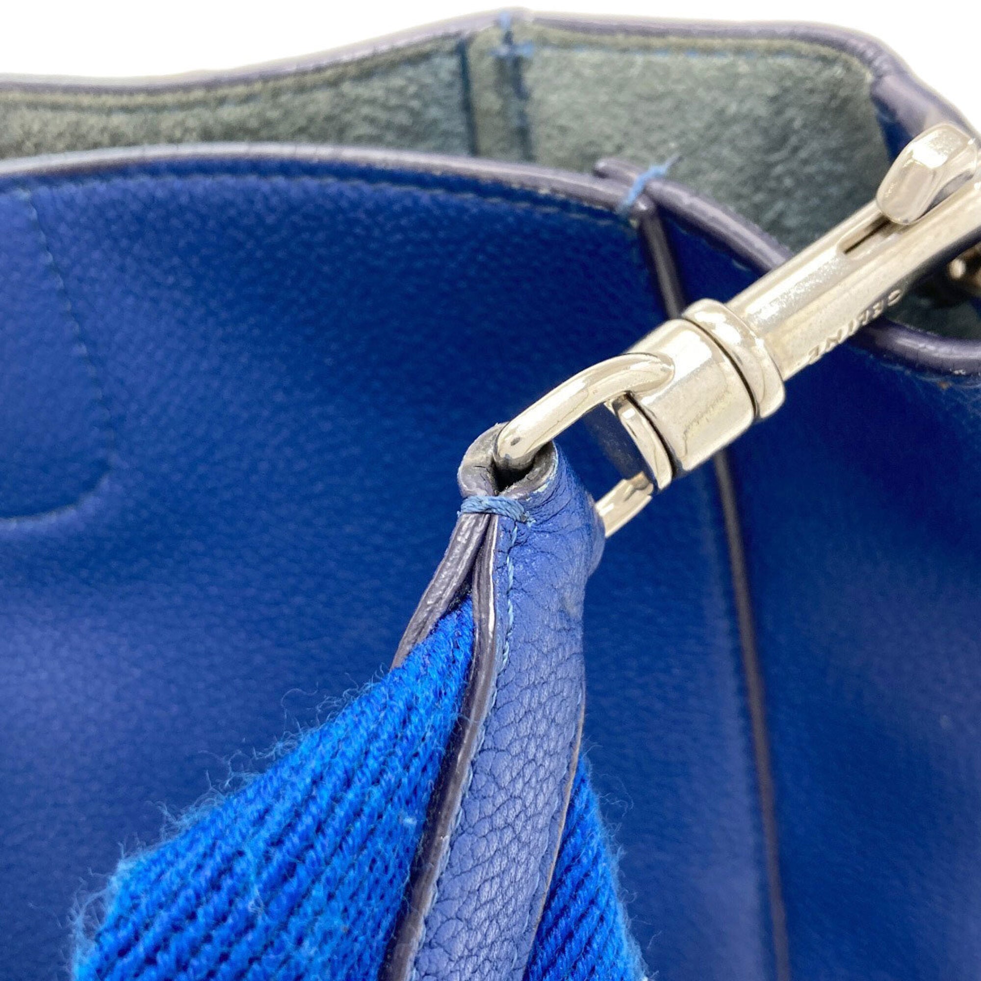 Celine Blue Leather Shoulder Bag (Pre-Owned)