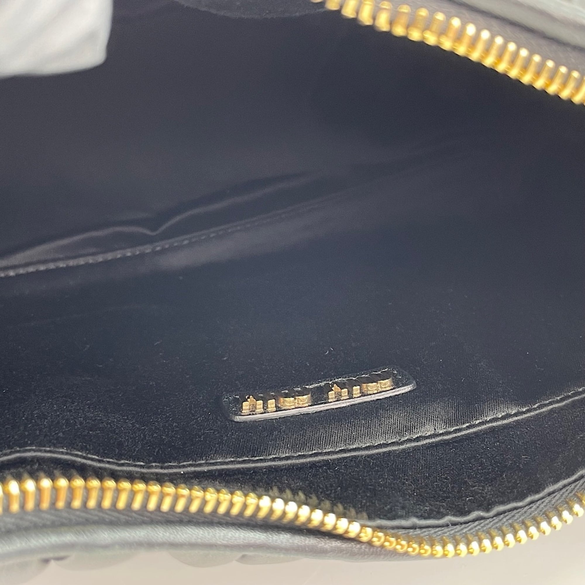 Miu Miu Black Leather Handbag (Pre-Owned)
