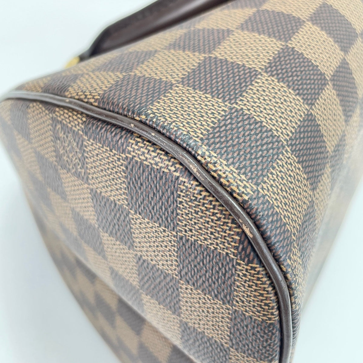 Louis Vuitton Brown Handbag (Pre-Owned)