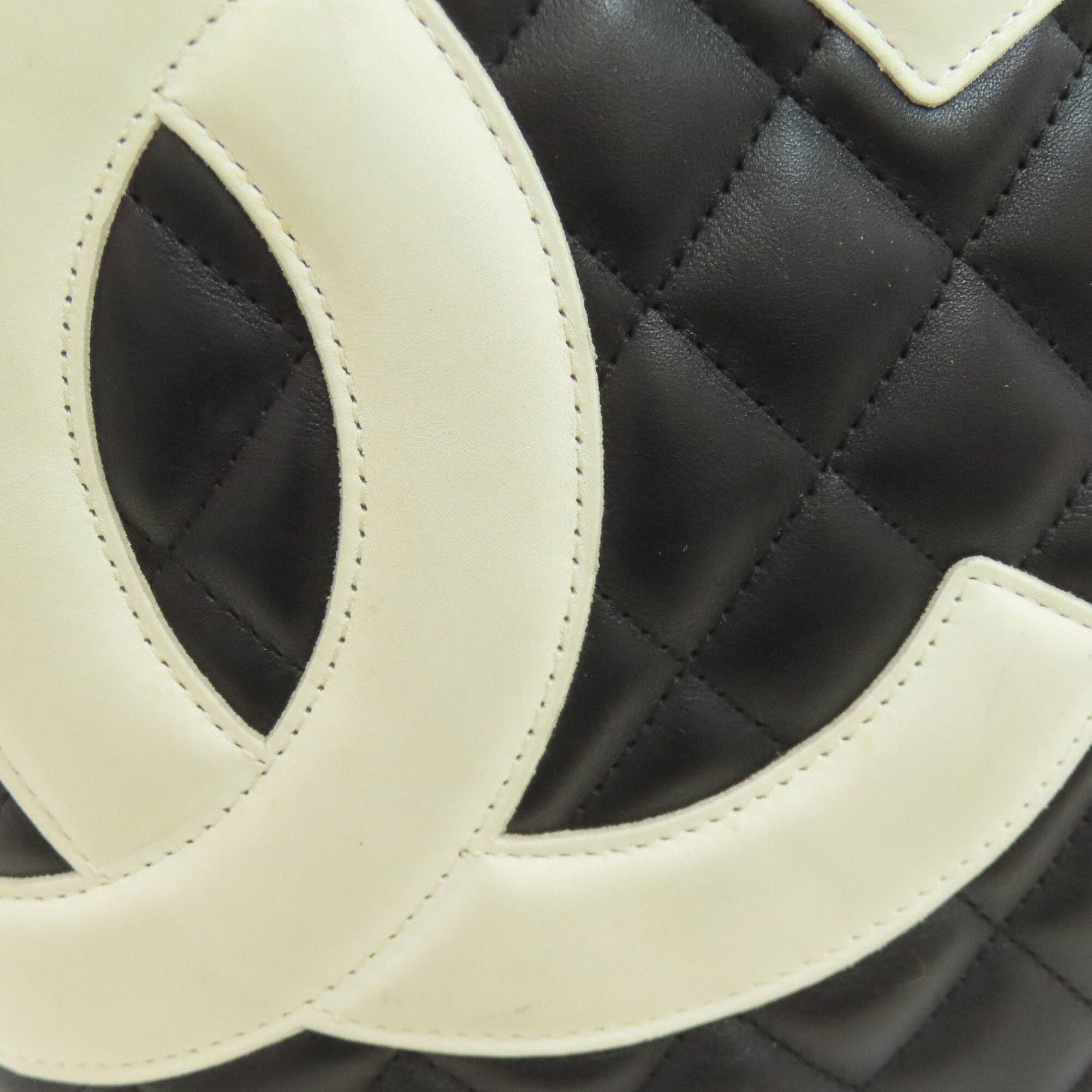 Chanel Black Tote Bag (Pre-Owned)