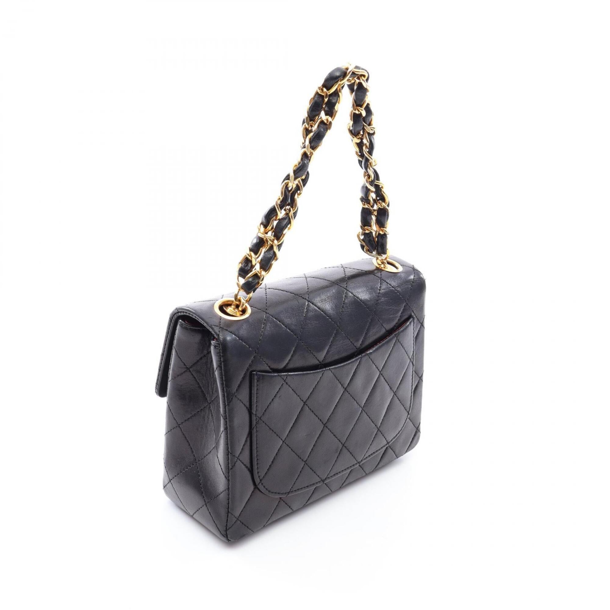 Chanel Black Leather Handbag (Pre-Owned)