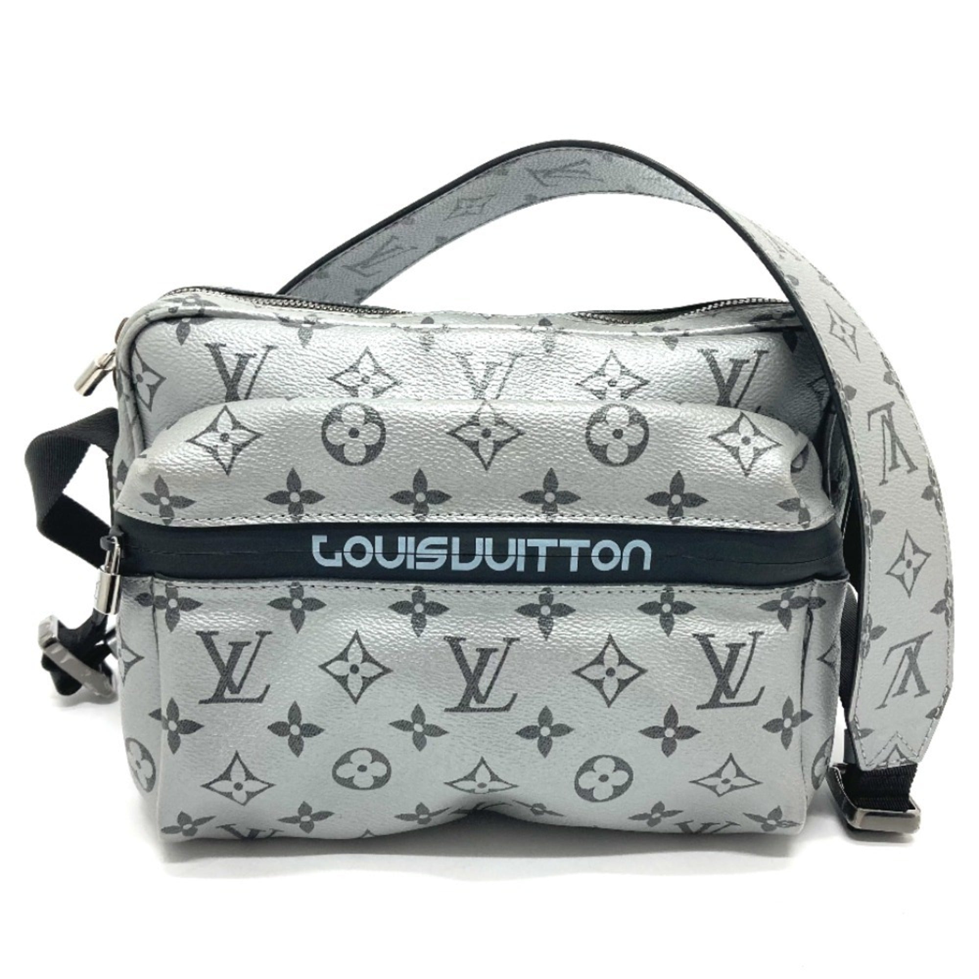 Louis Vuitton Silver Monogram Shoulder Bag (Pre-Owned)