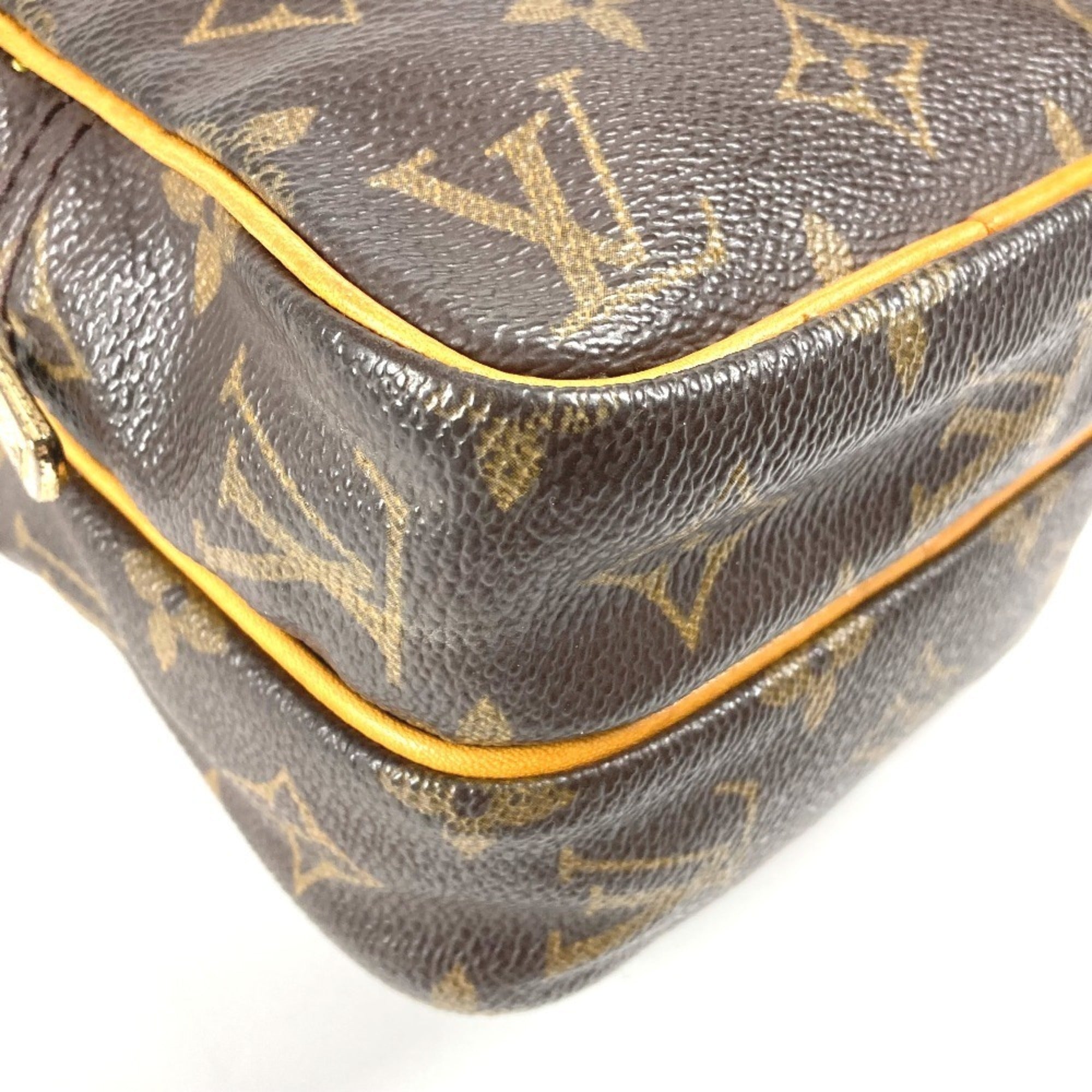 Louis Vuitton Brown Monogram Monogram Pochette Shoulder Bag (Pre-Owned)