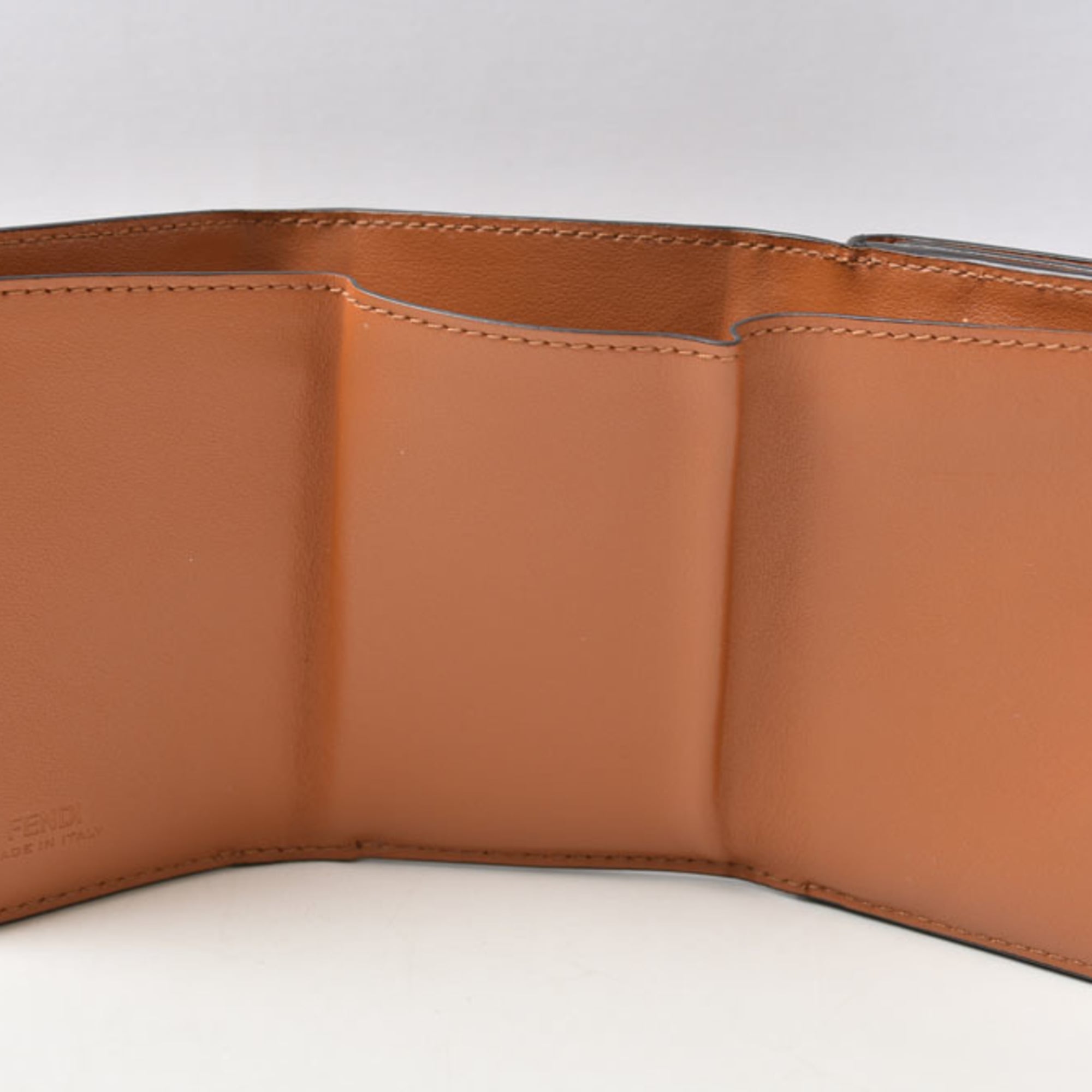 Fendi Brown Leather Wallet (Tri-Fold) (Pre-Owned)