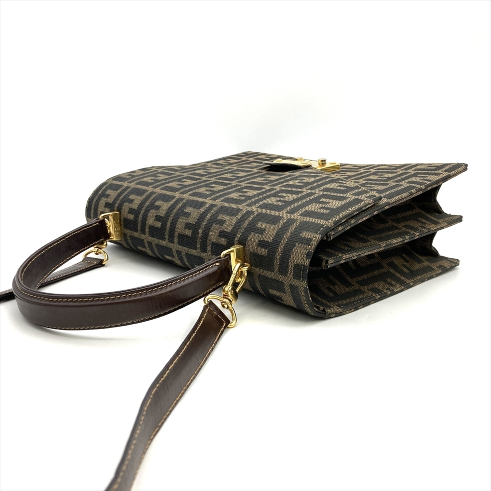 Fendi Brown Canvas Shoulder Bag (Pre-Owned)