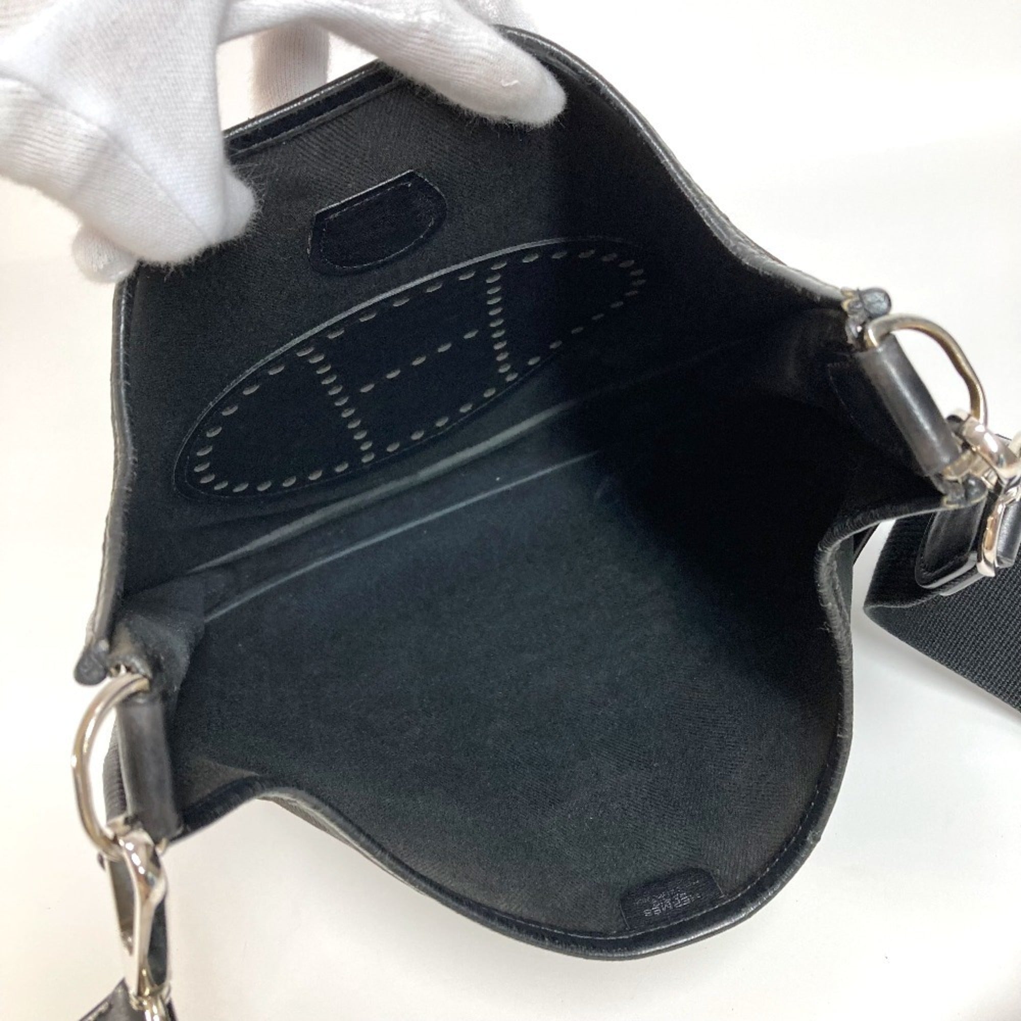 Hermes Black Leather Canvas Pochette Shoulder Bag (Pre-Owned)