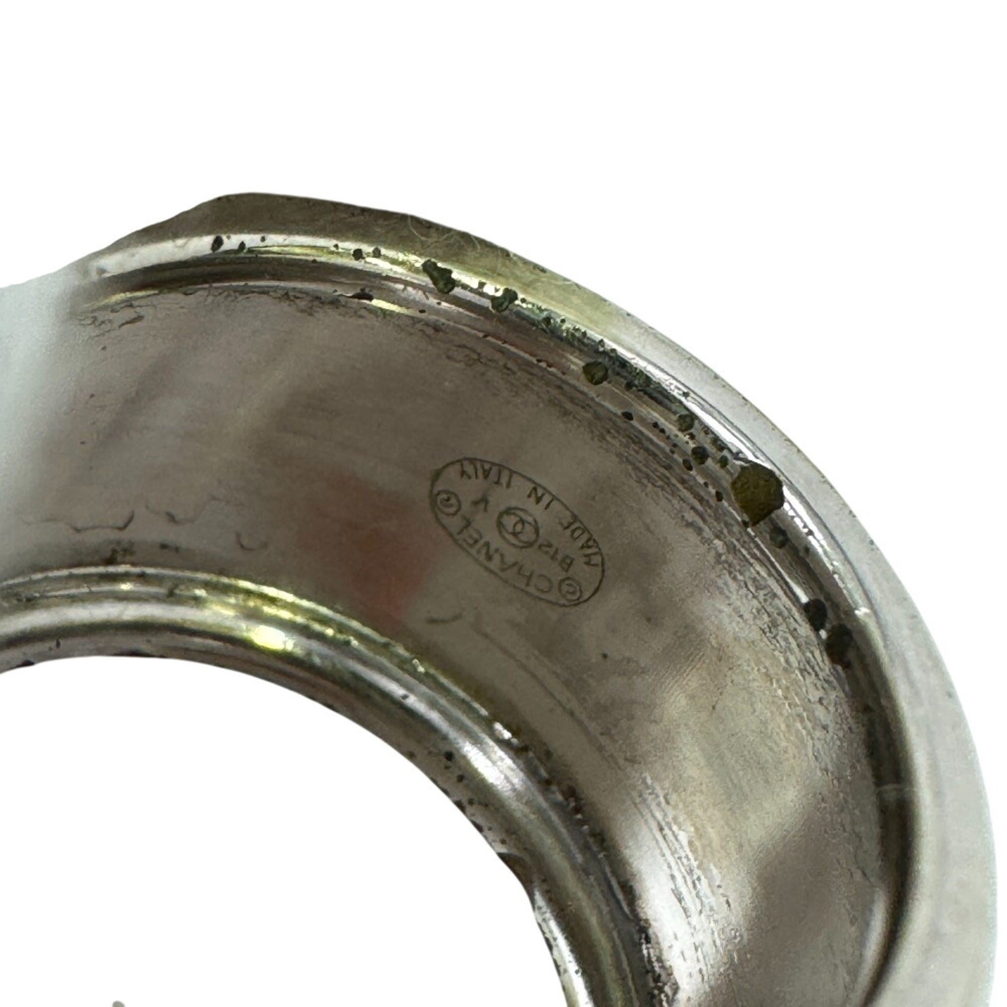 Chanel Silver Metal Band Ring (Pre-Owned)