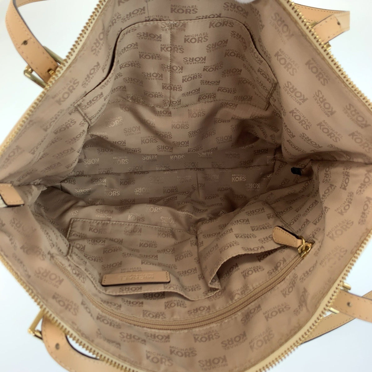 Michael Kors Beige Leather Shoulder Bag Tote Bag (Pre-Owned)