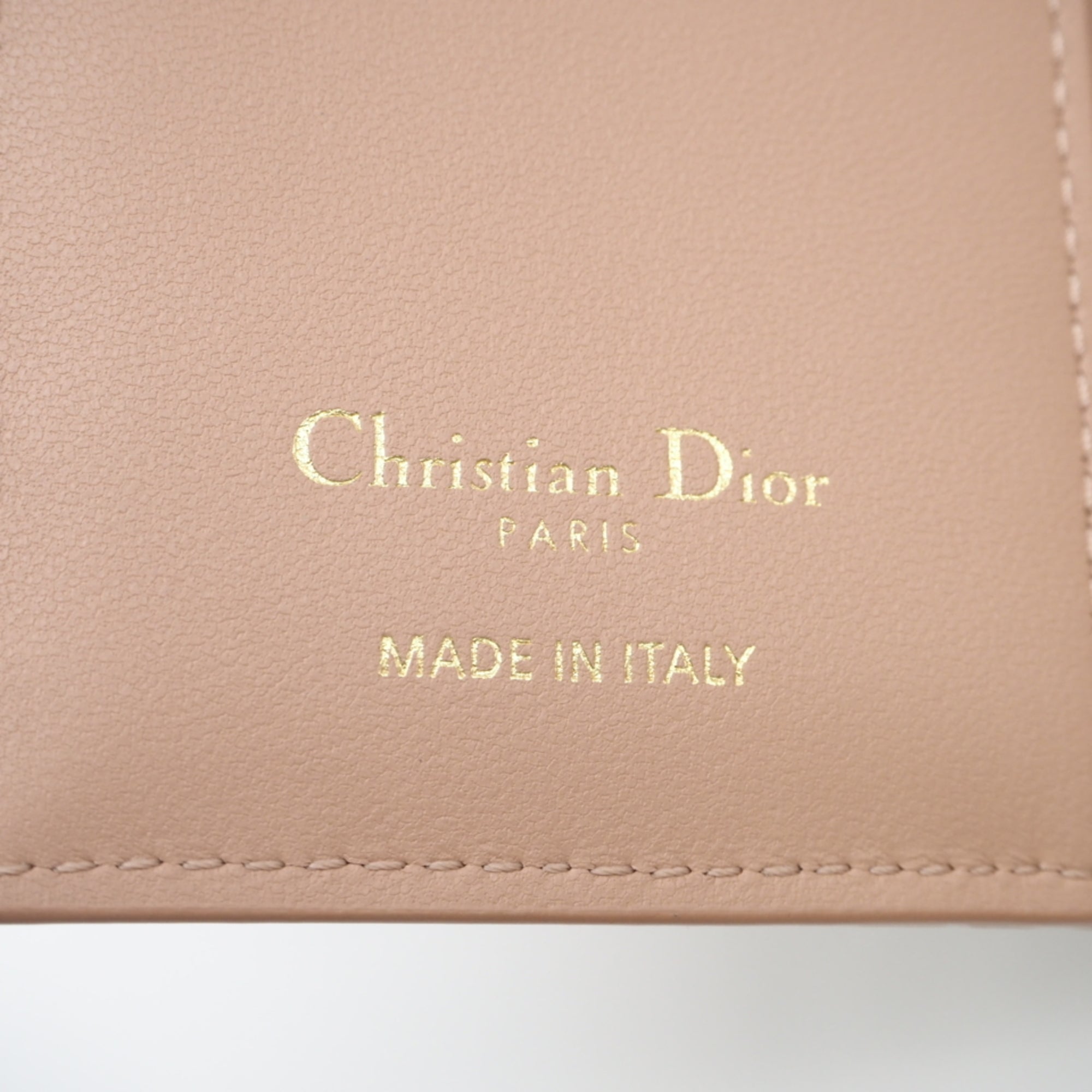 Christian Dior Pink Beige Leather Wallet (Bi-Fold) (Pre-Owned)