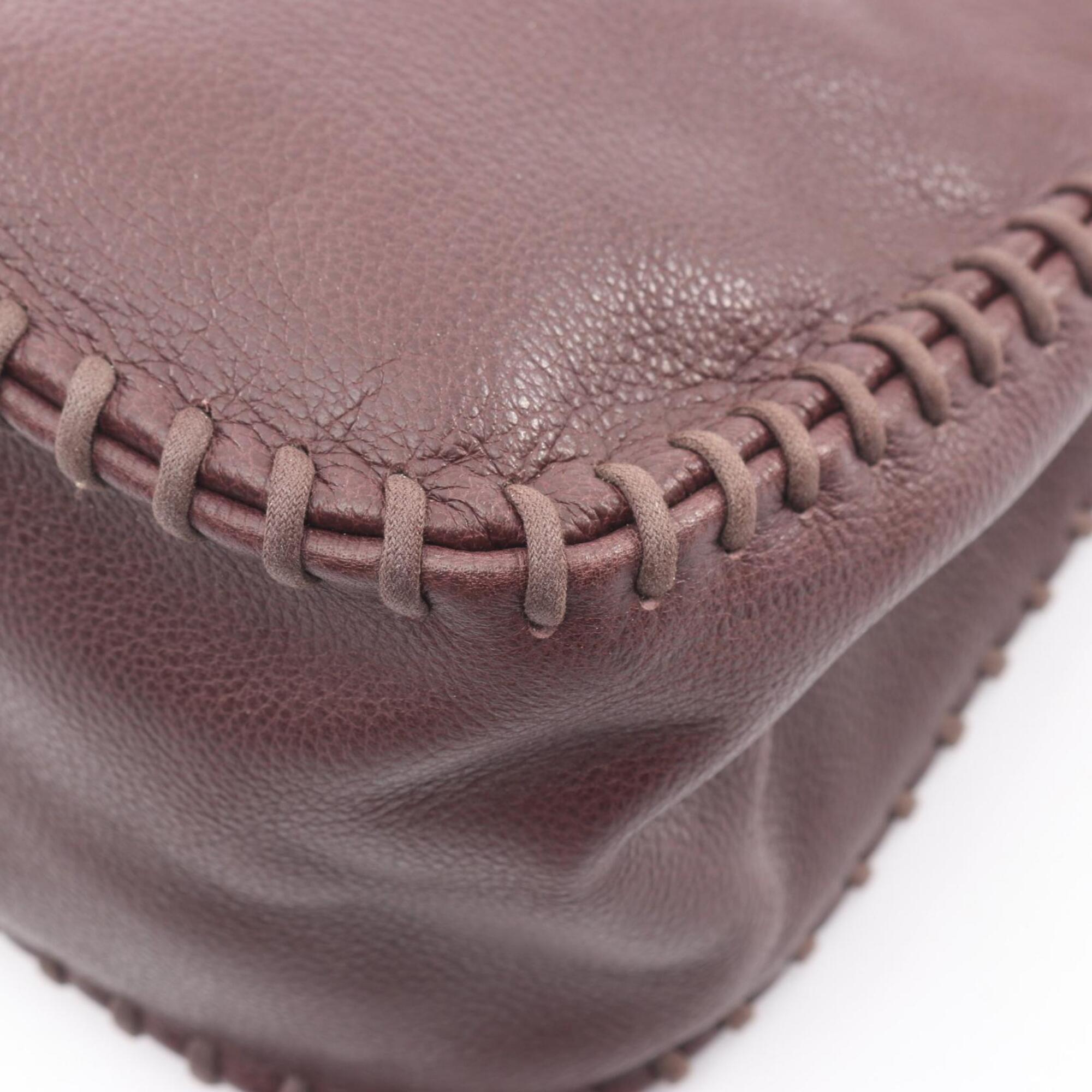 Yves Saint Laurent Bordeaux Leather Handbag (Pre-Owned)