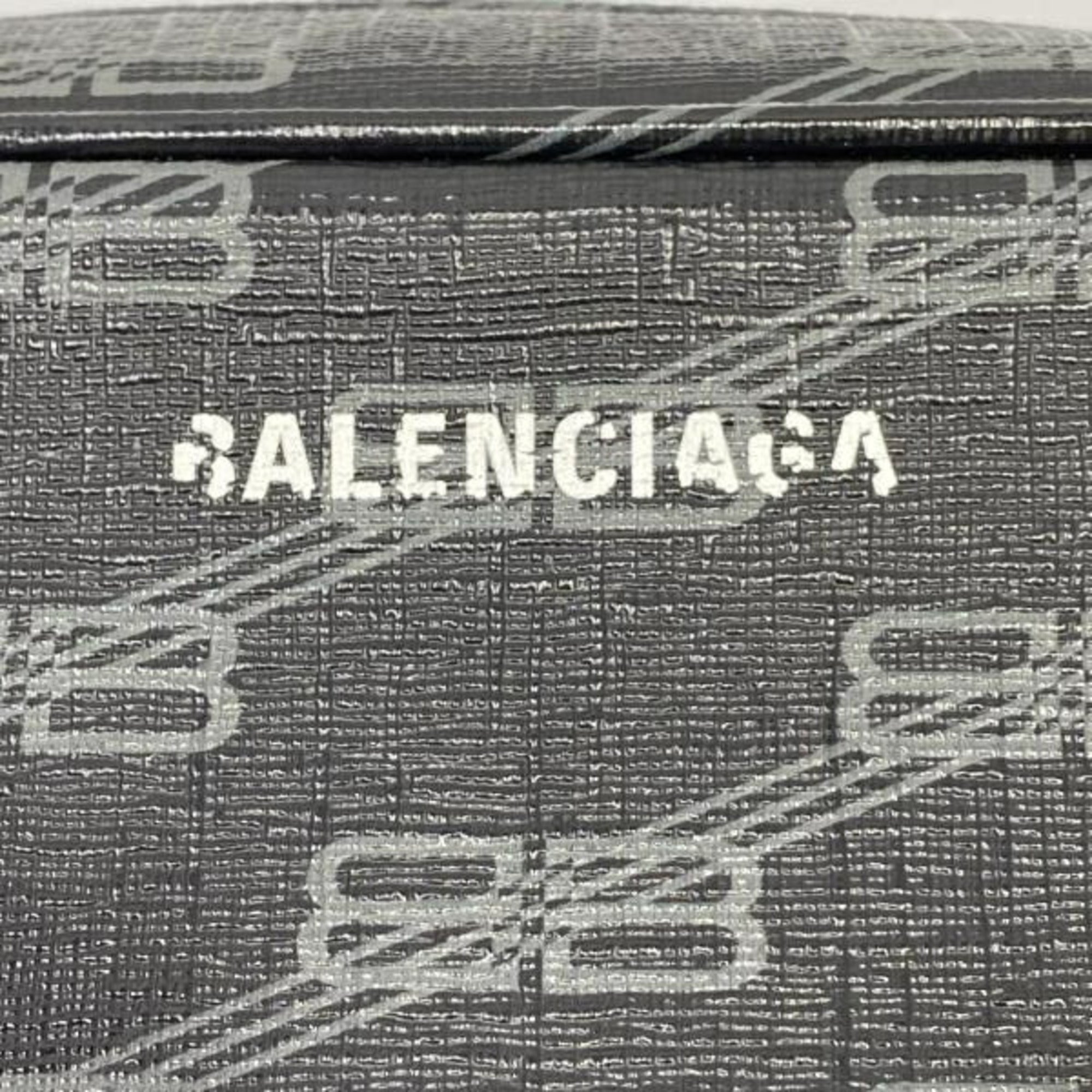 Balenciaga Black Leather Shoulder Bag (Pre-Owned)