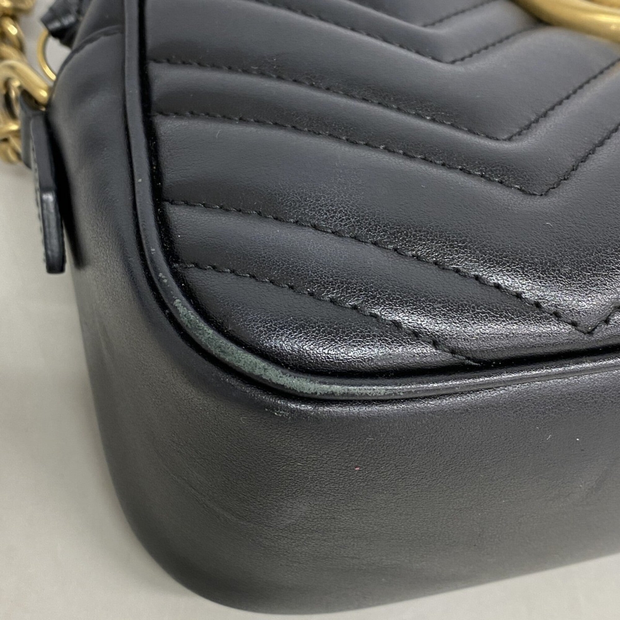 Gucci Black Leather Shoulder Bag (Pre-Owned)