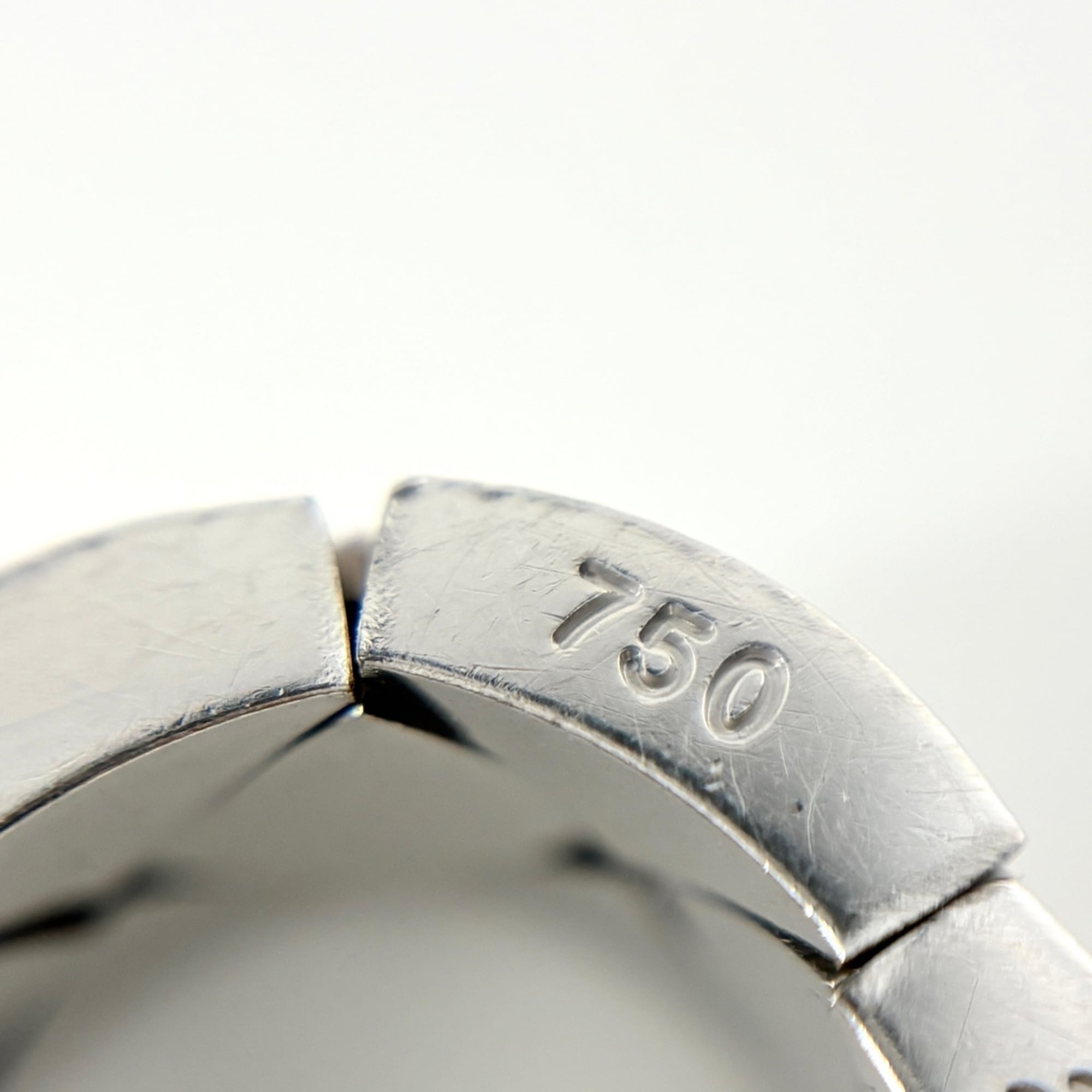Chanel Matelasse Silver Band Ring (Pre-Owned)