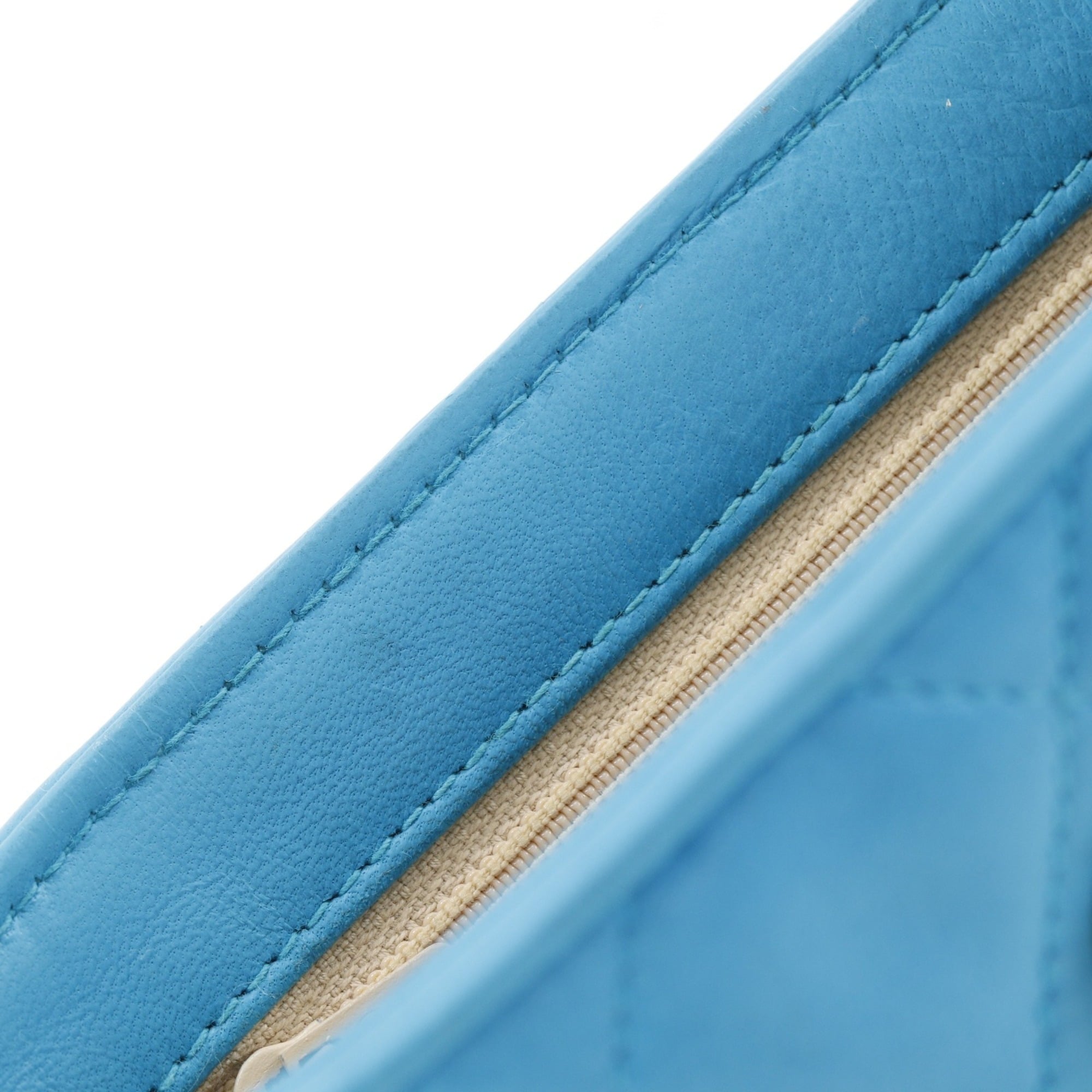 Chanel Blue Turquoise Leather Shoulder Bag (Pre-Owned)
