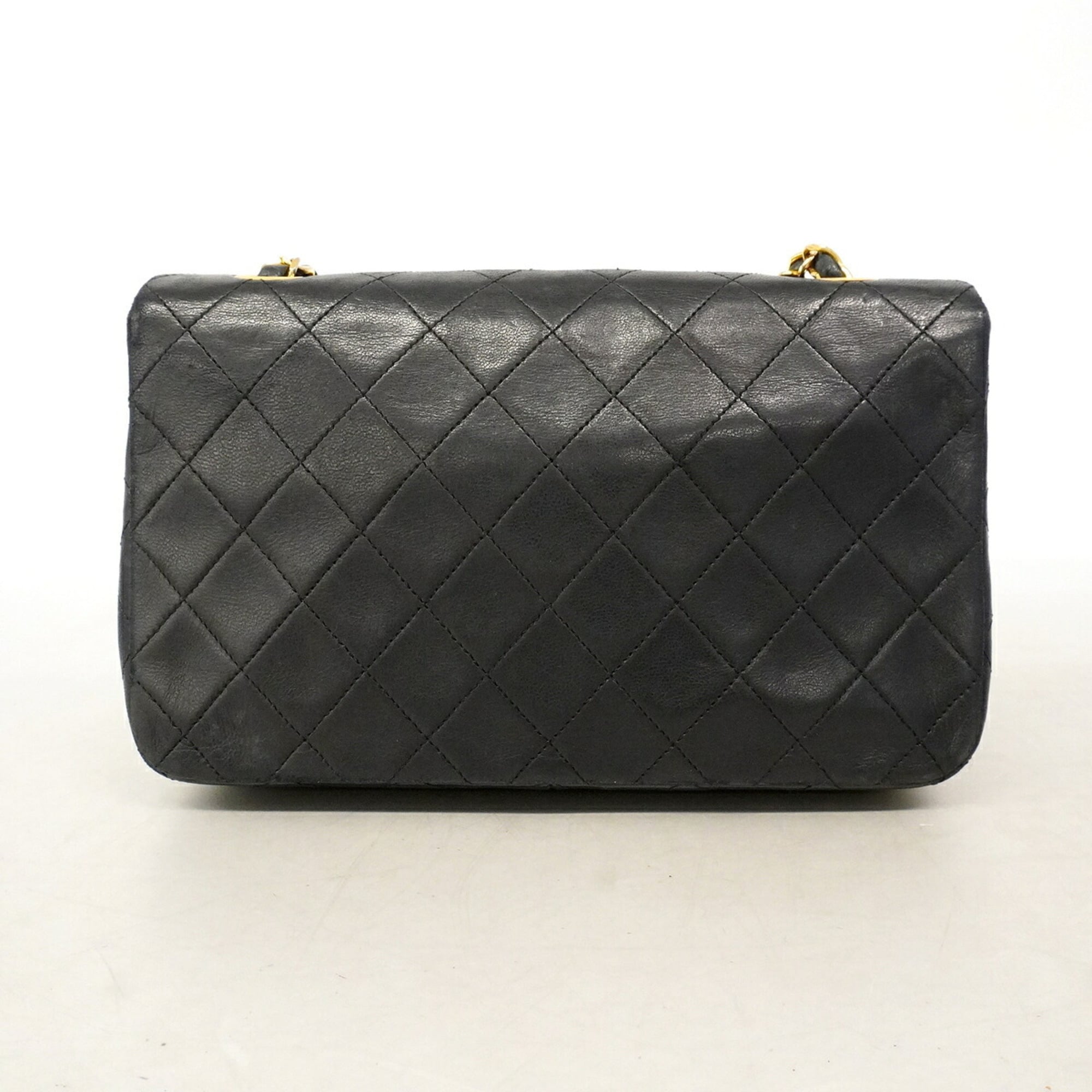 Chanel Black Leather Shoulder Bag (Pre-Owned)