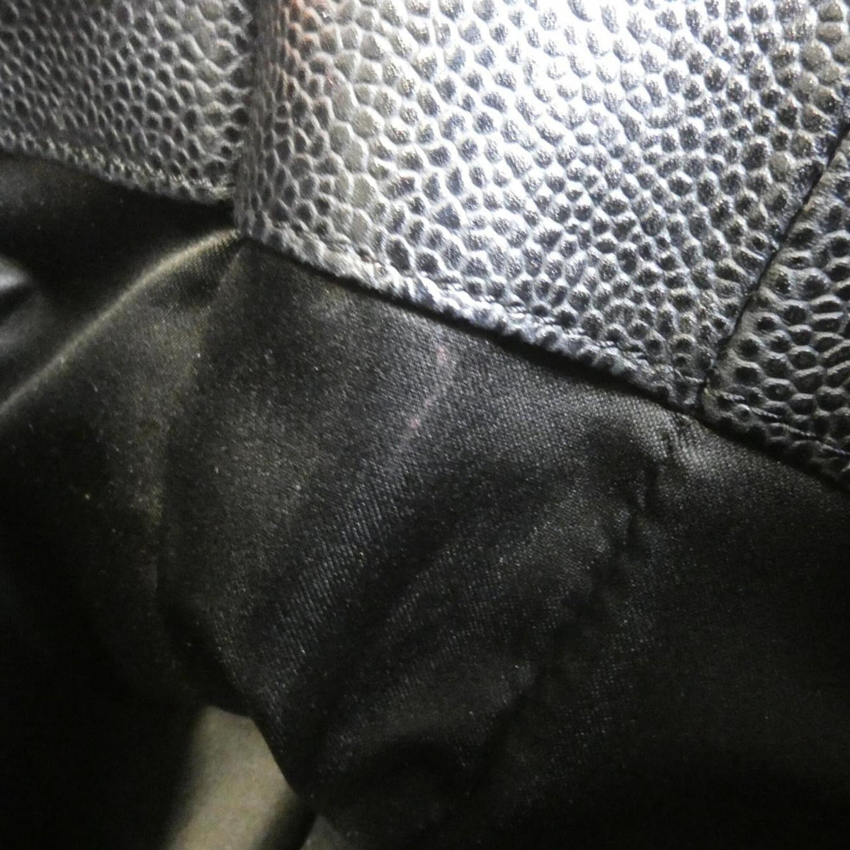 Chanel Black Grained Calfskin Shoulder Bag (Pre-Owned)