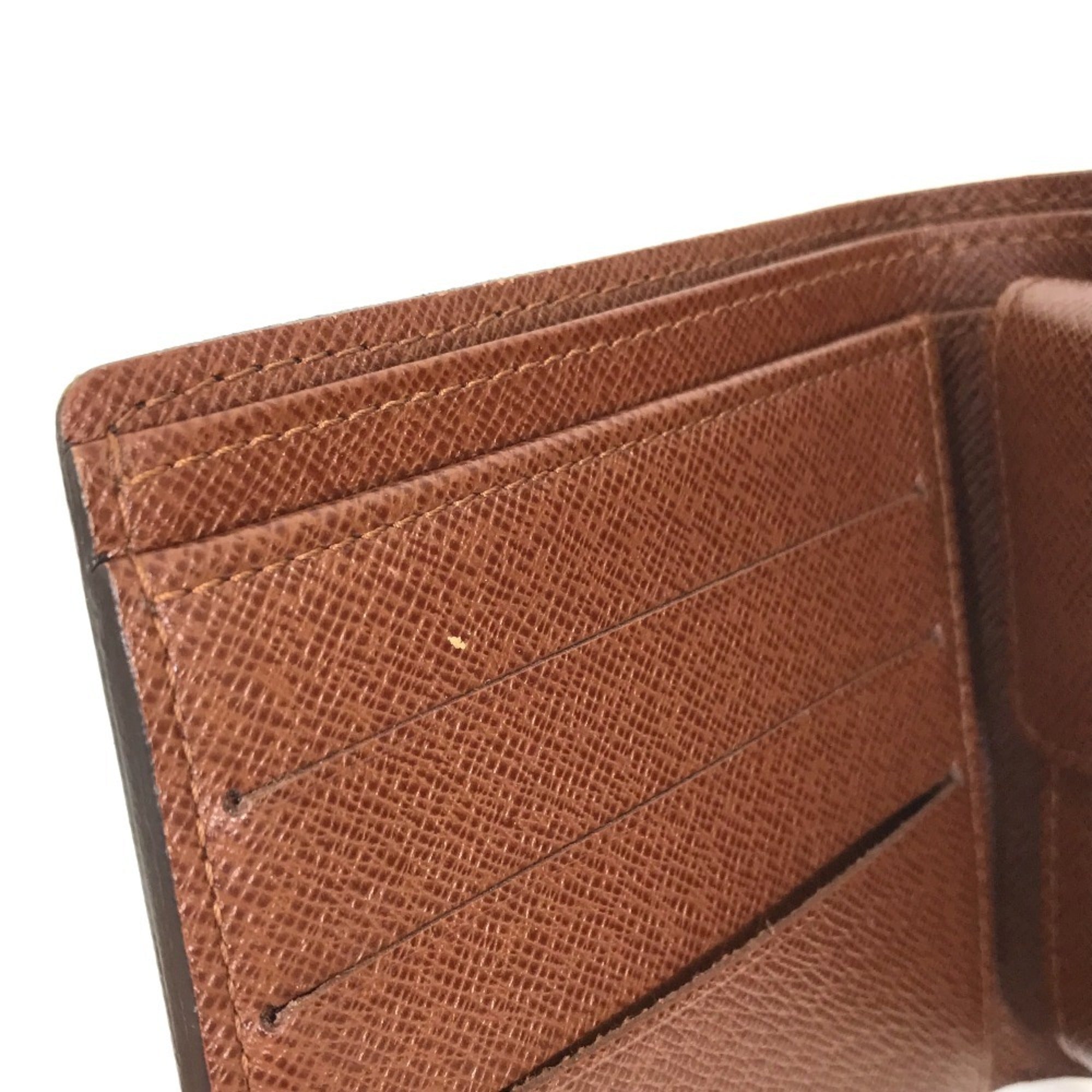 Louis Vuitton Monogram Brown Monogram Wallet (Bi-Fold) (Pre-Owned)