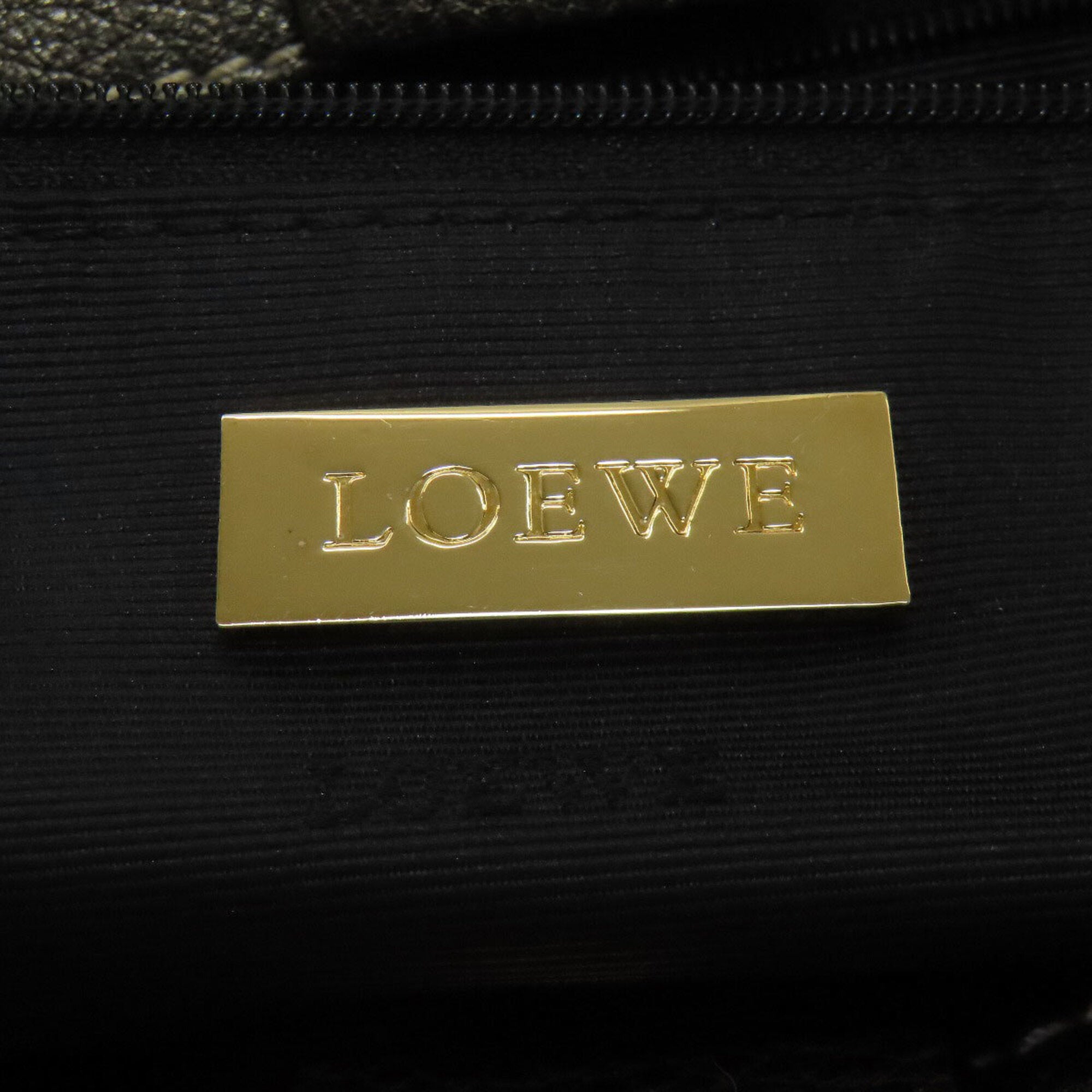Loewe Bronze Leather Handbag (Pre-Owned)