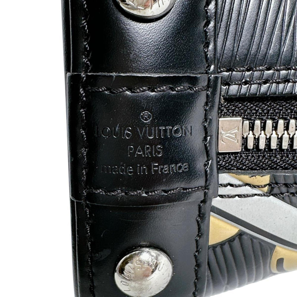 Louis Vuitton Noir Epi Leather Shoulder Bag (Pre-Owned)
