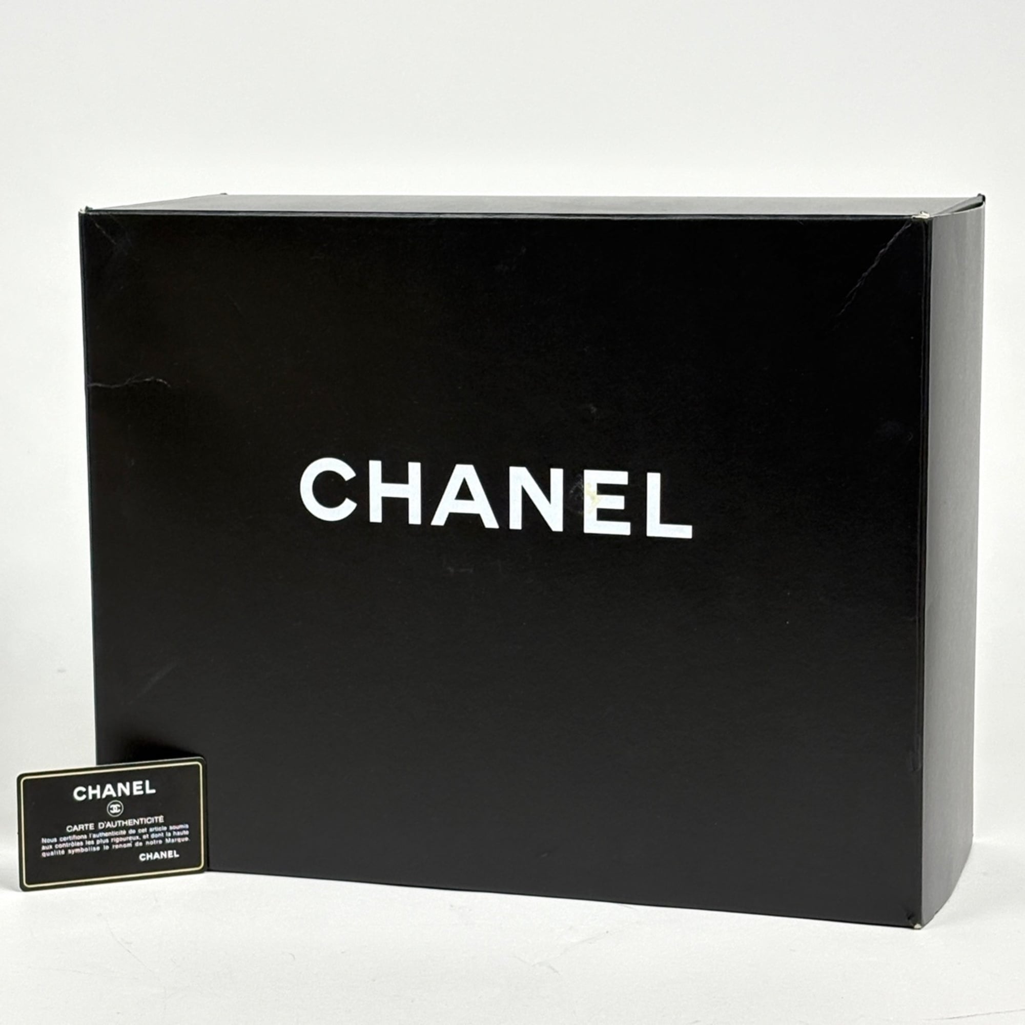 Chanel Wild Stitch White Leather Tote Bag (Pre-Owned)