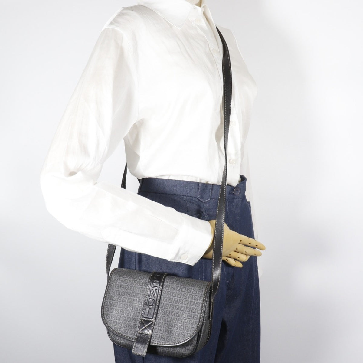 Fendi Zucchino Gray Zucchino Pochette Shoulder Bag (Pre-Owned)