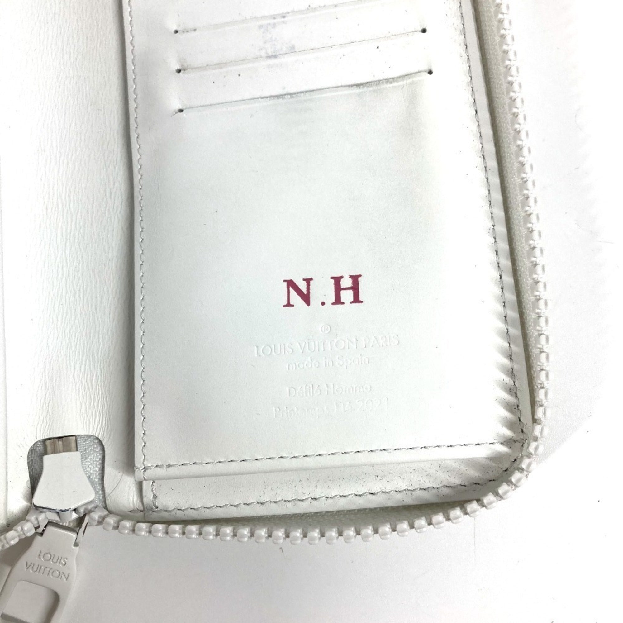 Louis Vuitton Monogram Multi-Color White Monogram Long Wallet (Bi-Fold) (Pre-Owned)