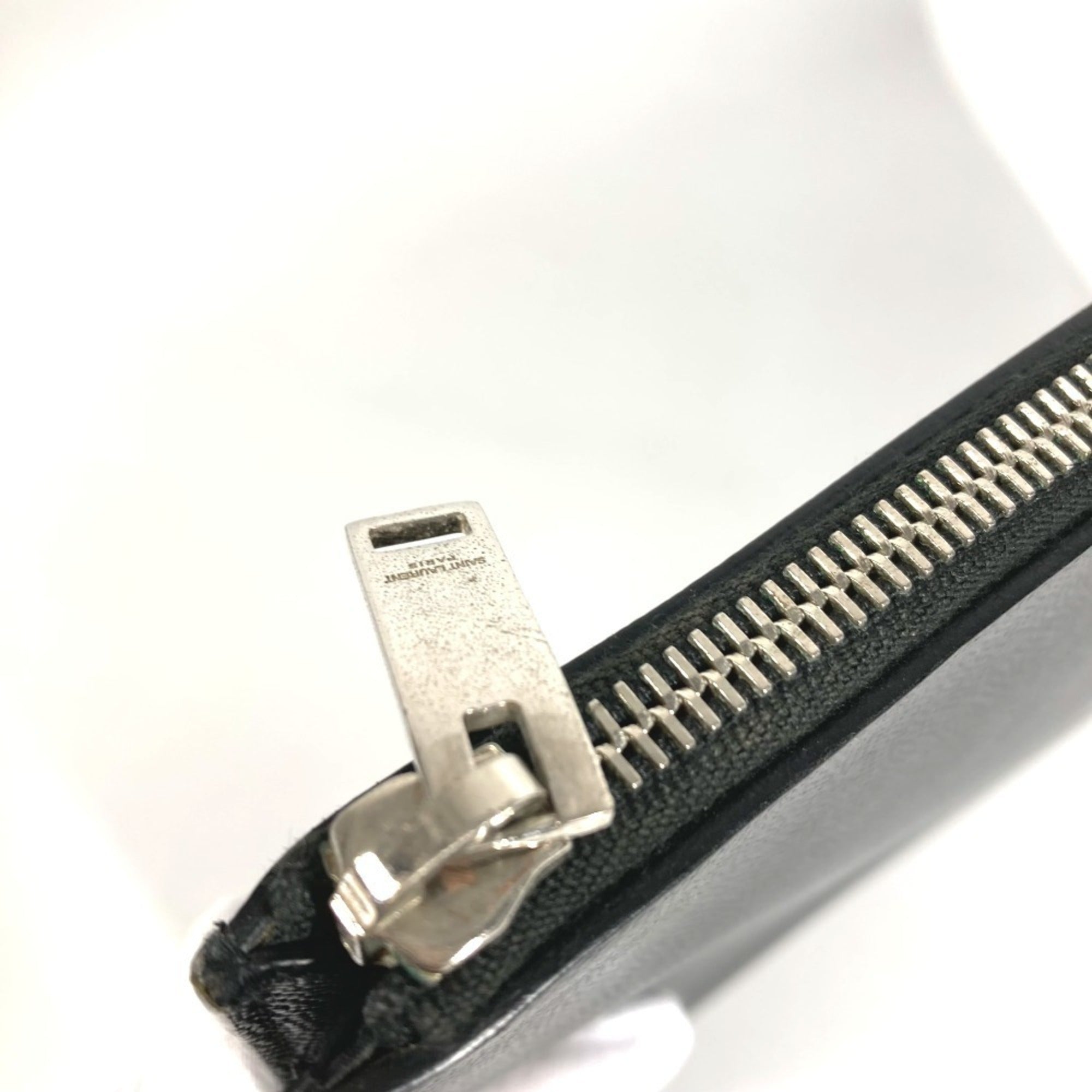 Saint Laurent Black Leather Clutch Bag Pouch (Pre-Owned)
