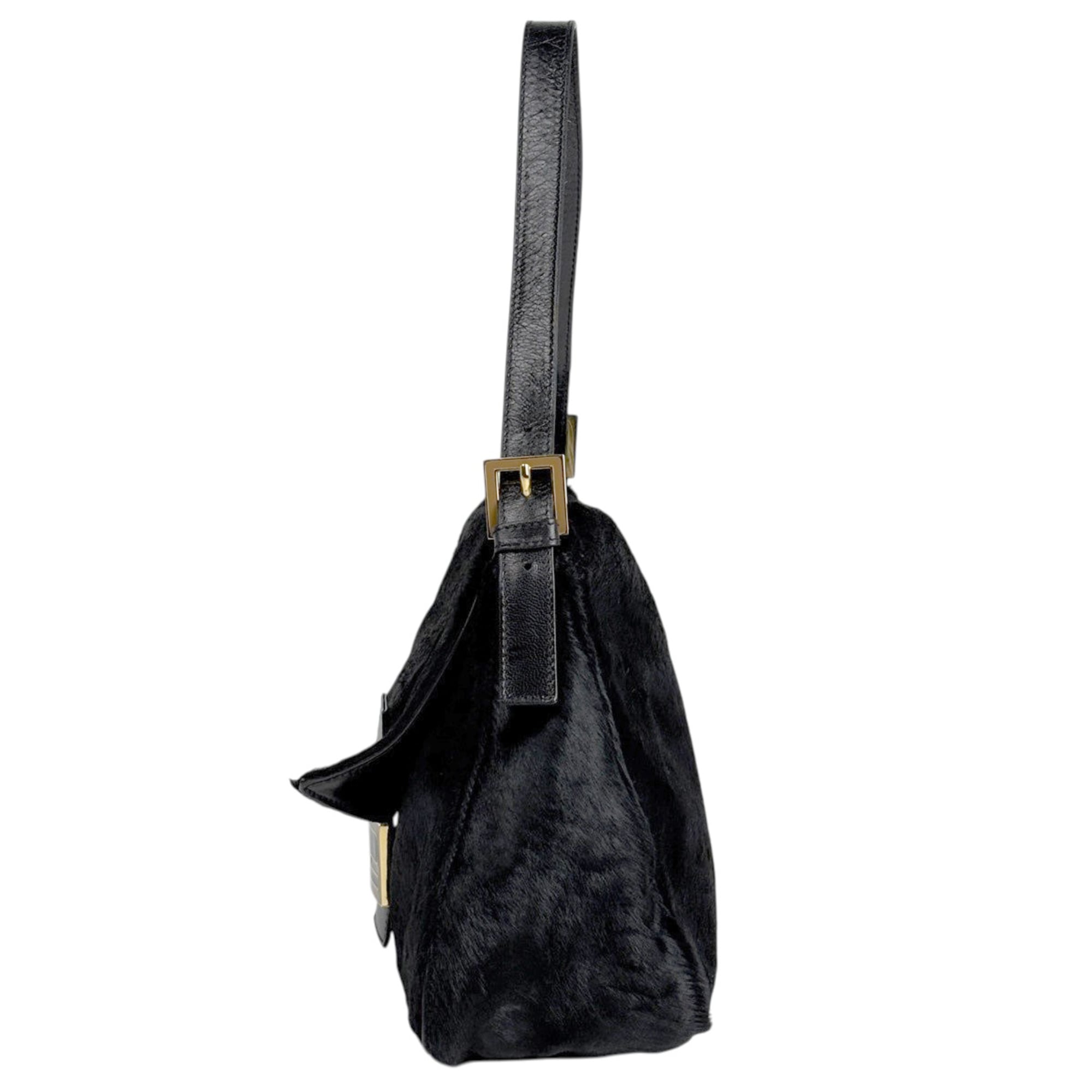 Fendi Black Leather Shoulder Bag (Pre-Owned)