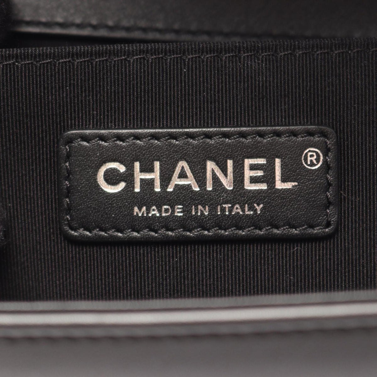 Chanel Black Leather Handbag Shoulder Bag (Pre-Owned)
