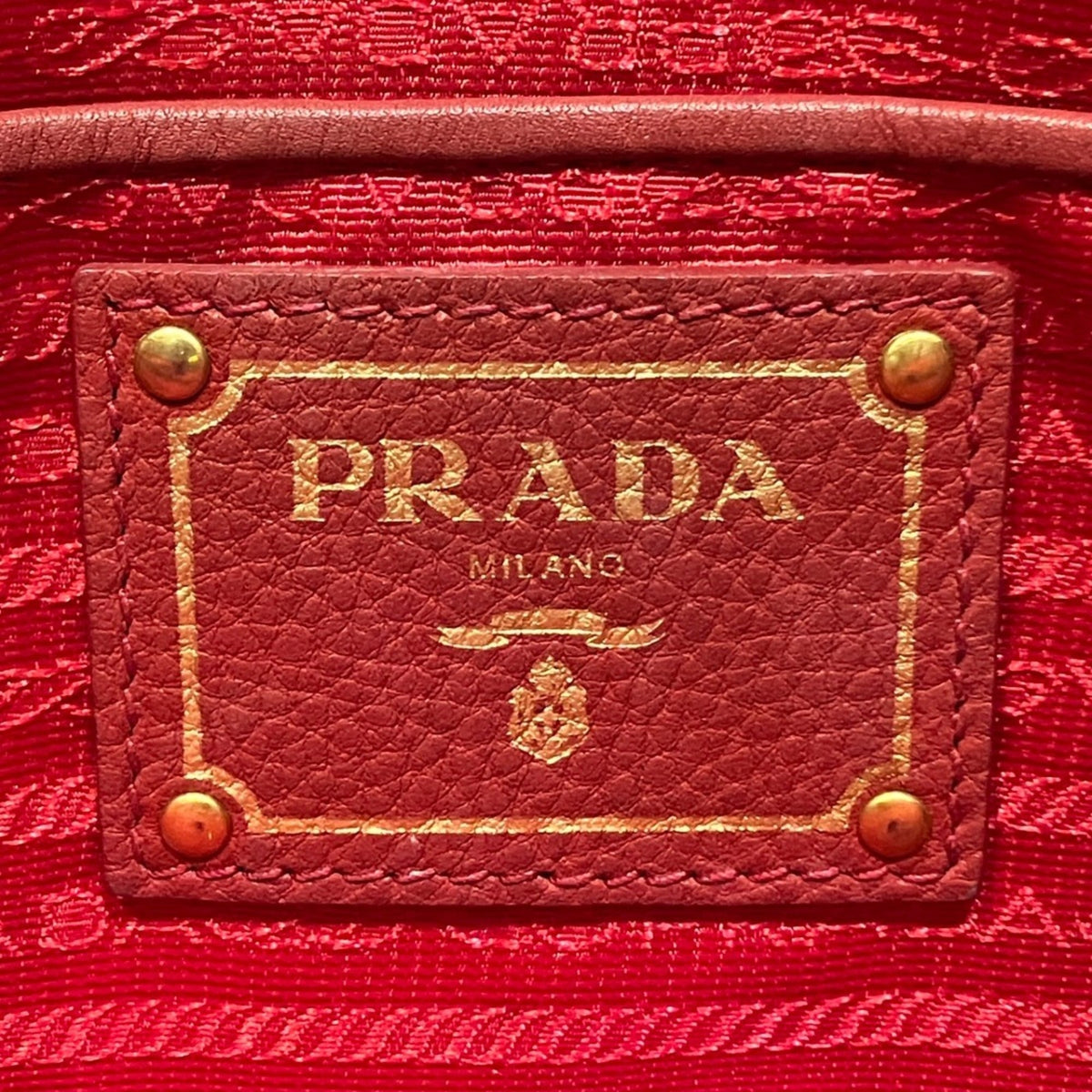 Prada Red Color Leather Tote Bag (Pre-Owned)
