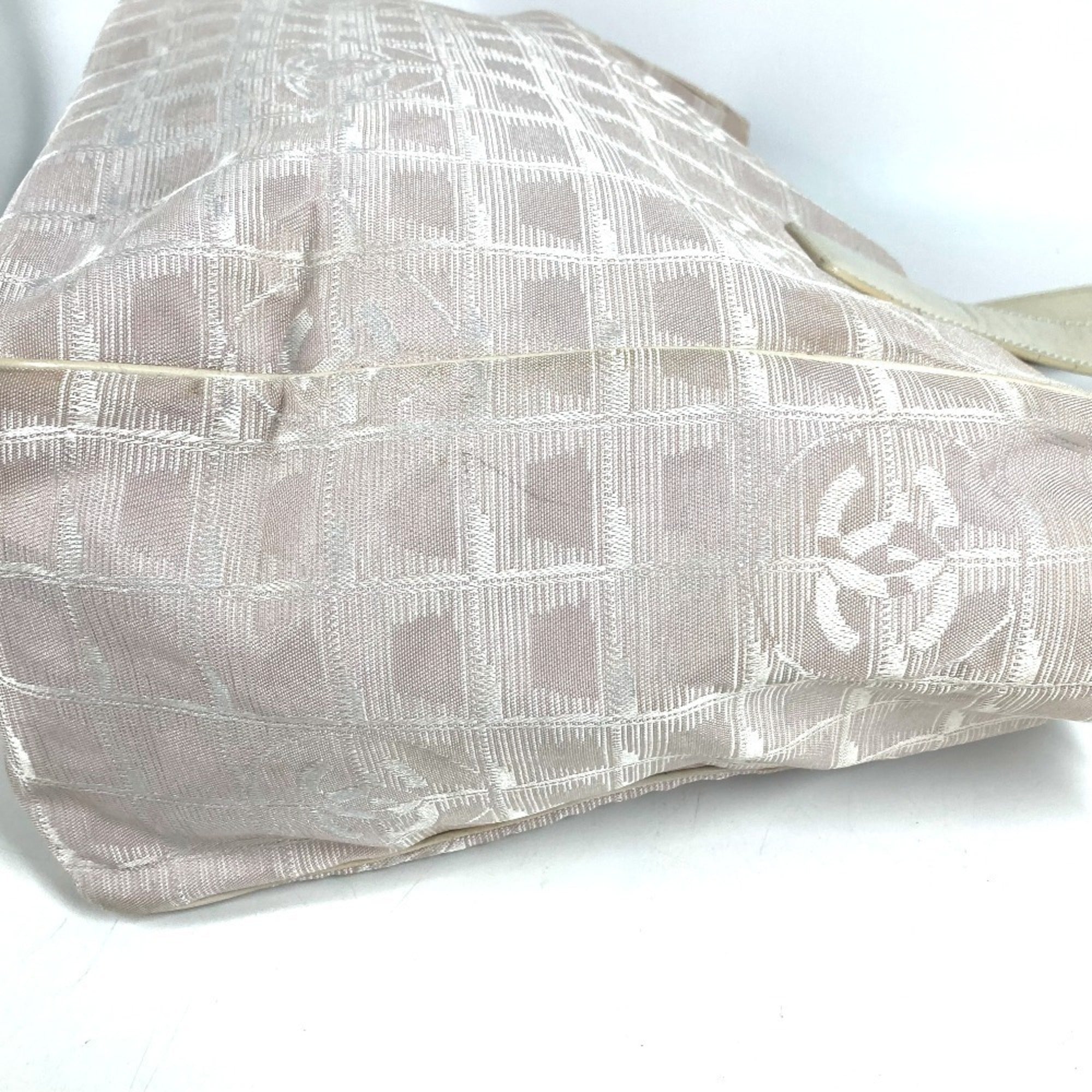 Chanel Beige Nylon Leather Tote Bag (Pre-Owned)